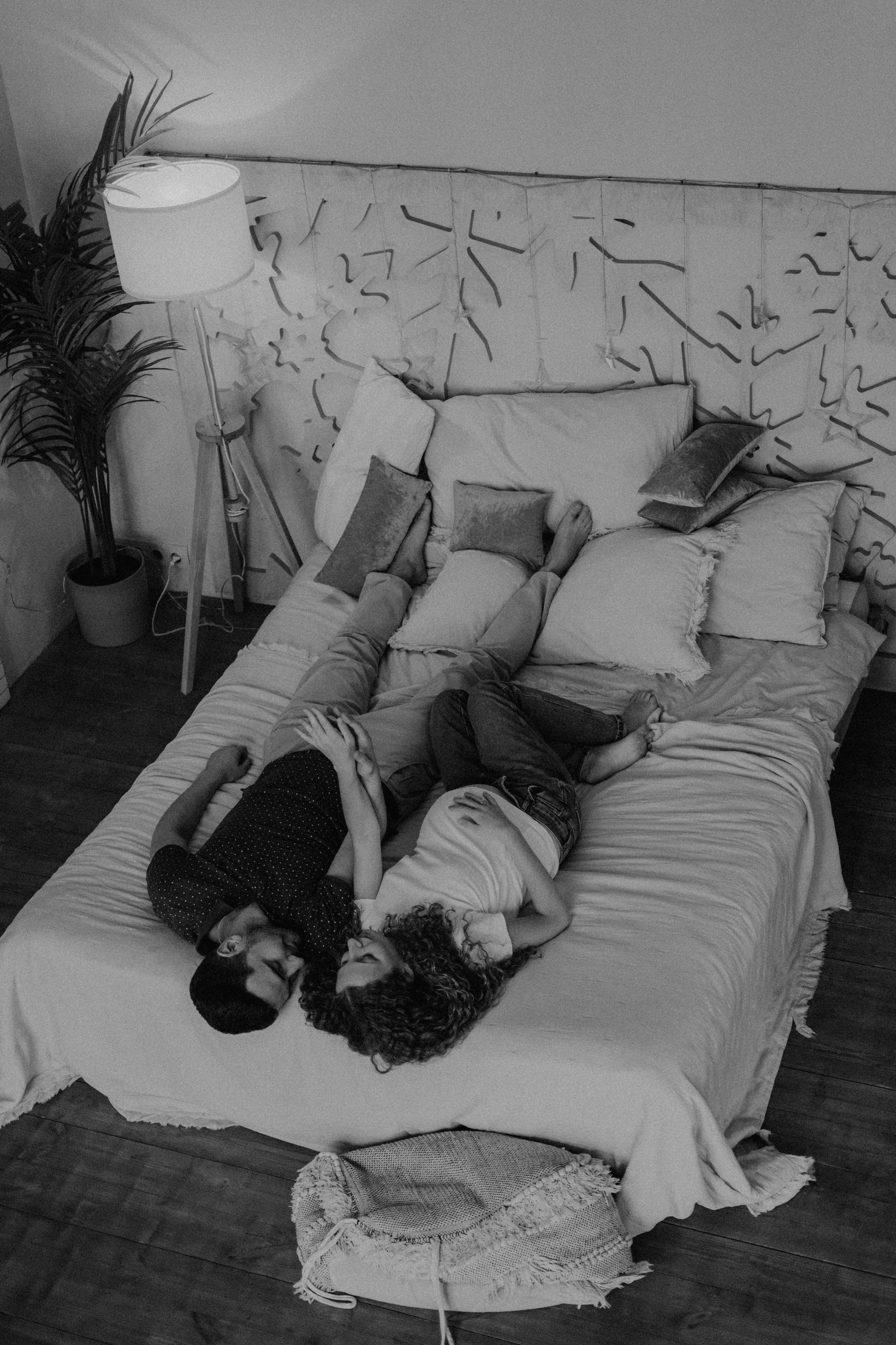 Фотосессия беременности в студии в стиле лайфстайл. Семейный фотограф в Москве Кристина Маркос