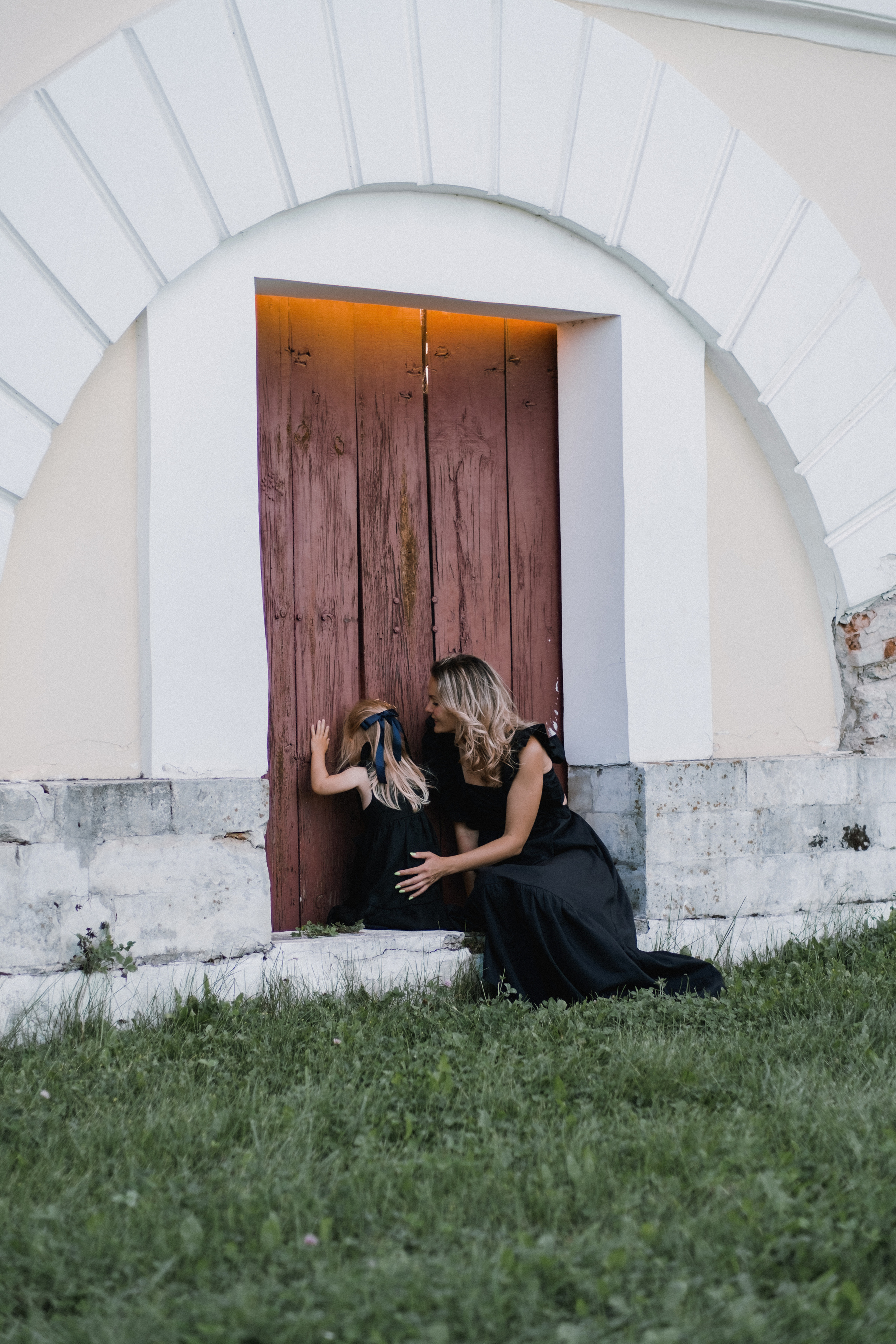 Фотосессия мамы и дочки на природе. Семейный фотограф в Москве Кристина Маркос