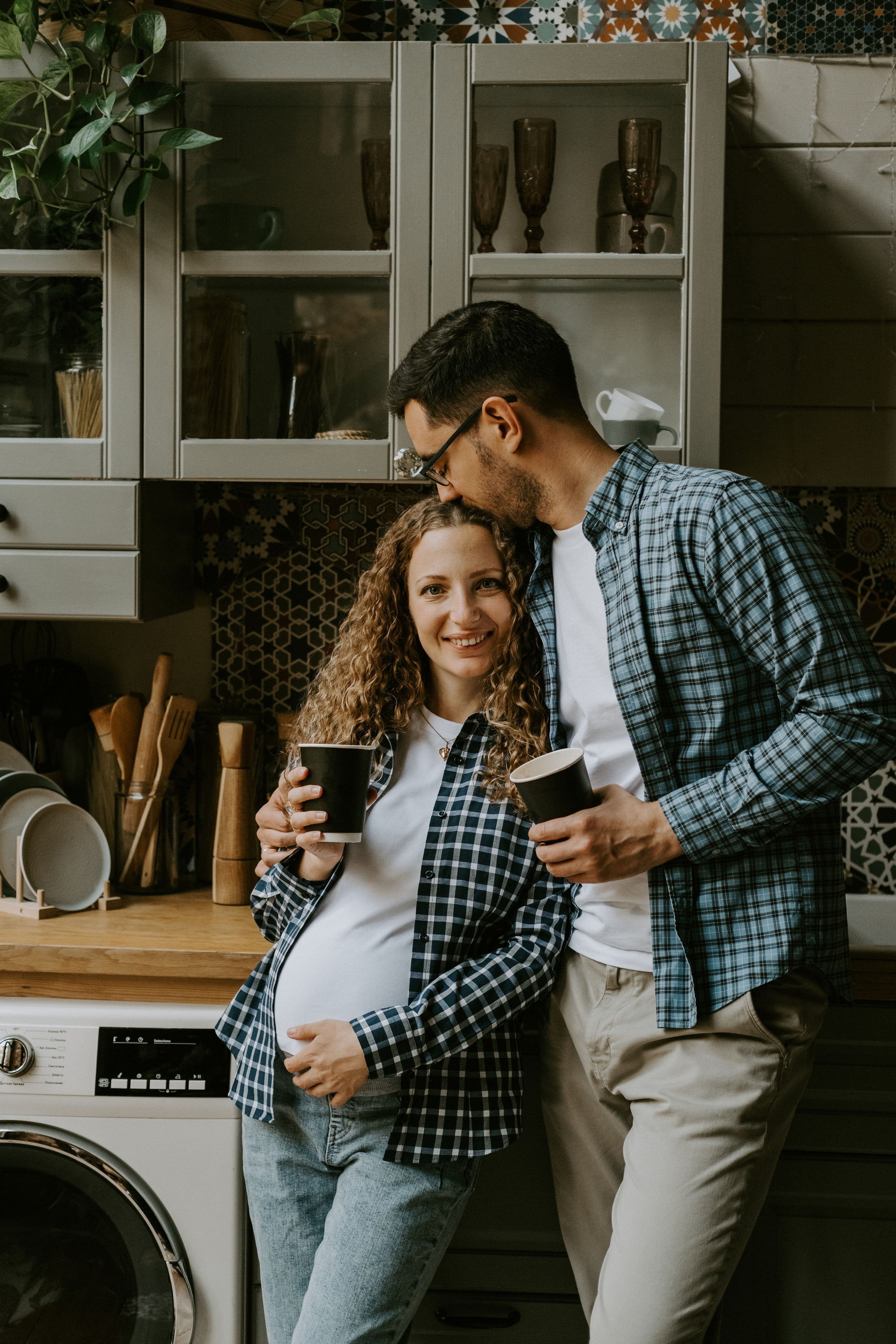 Фотосессия беременности в студии в стиле лайфстайл. Семейный фотограф в Москве Кристина Маркос