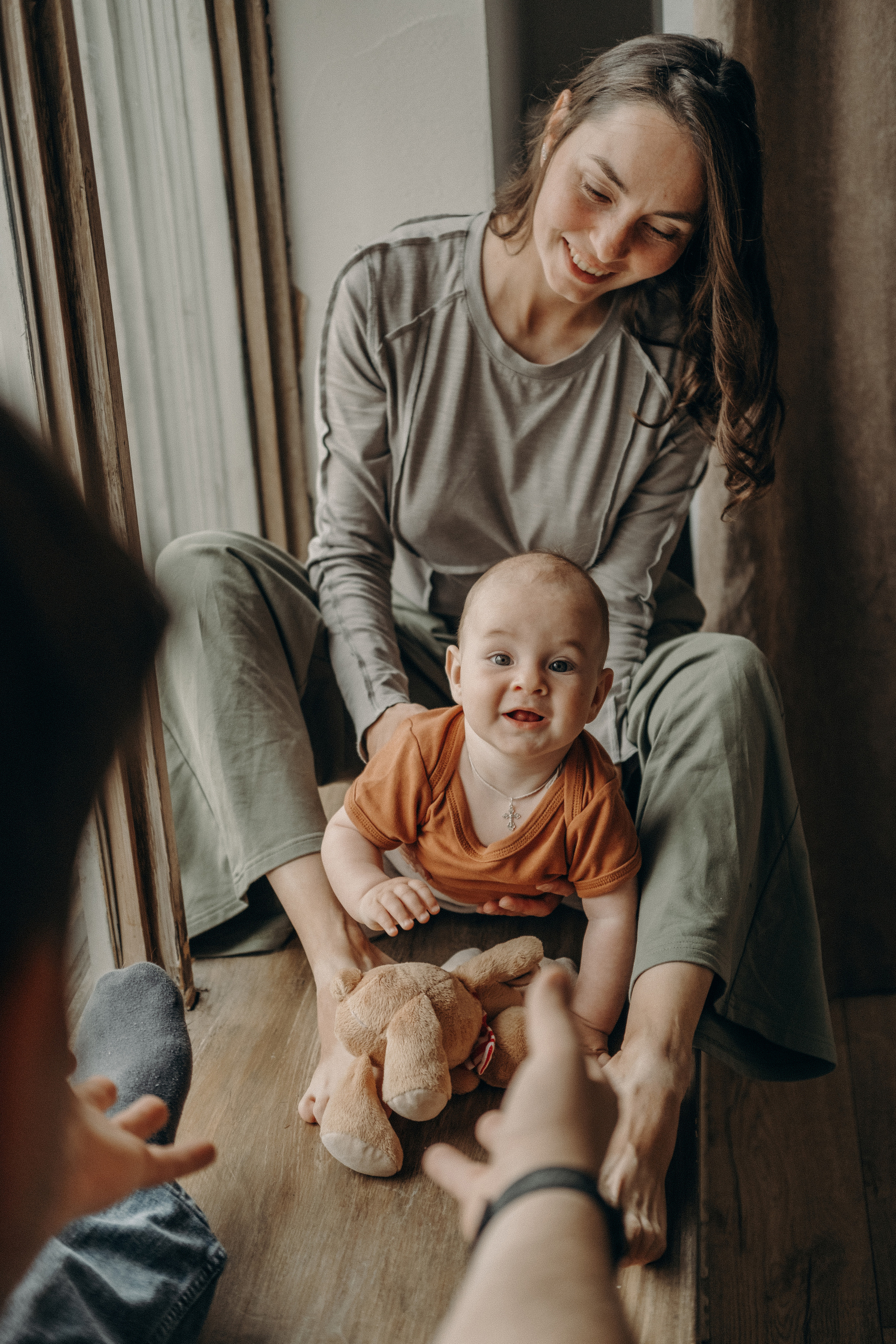 Мама папа и малыш дома фотосессия. Семейный фотограф в Москве Кристина Маркос