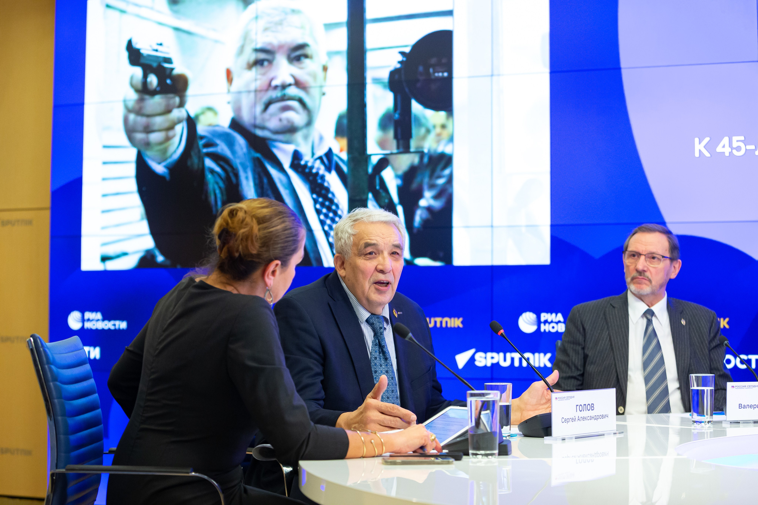 РИА НОВОСТИ. Газета «Спецназ России». Пресс-конференция к 45-летию ввода советских войск в Афганистан. Фотостудия в Москве LUXARTPHOTO