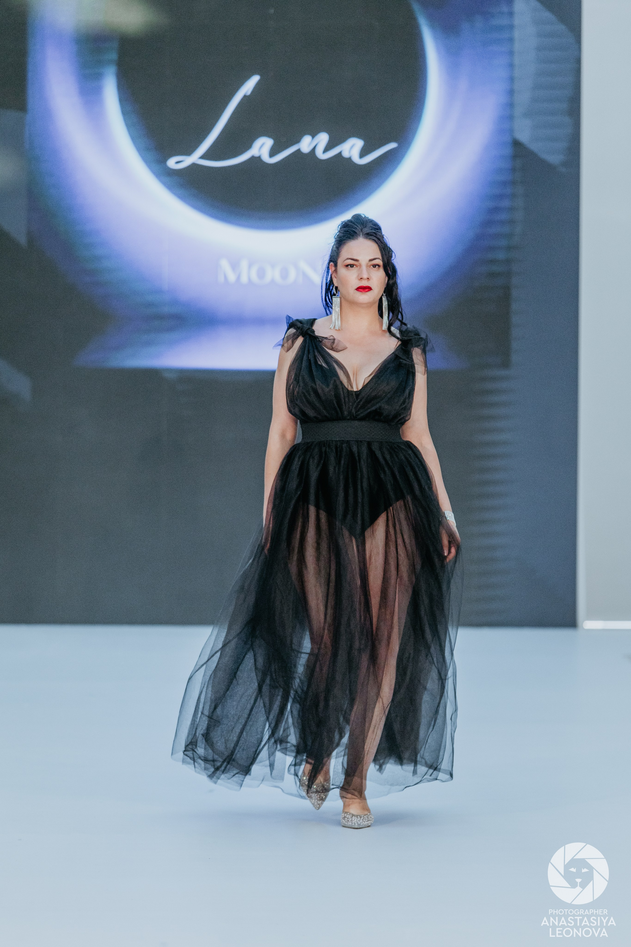 Fashion Week Türkiye [spring, 2025]. Anastasia Leonowa