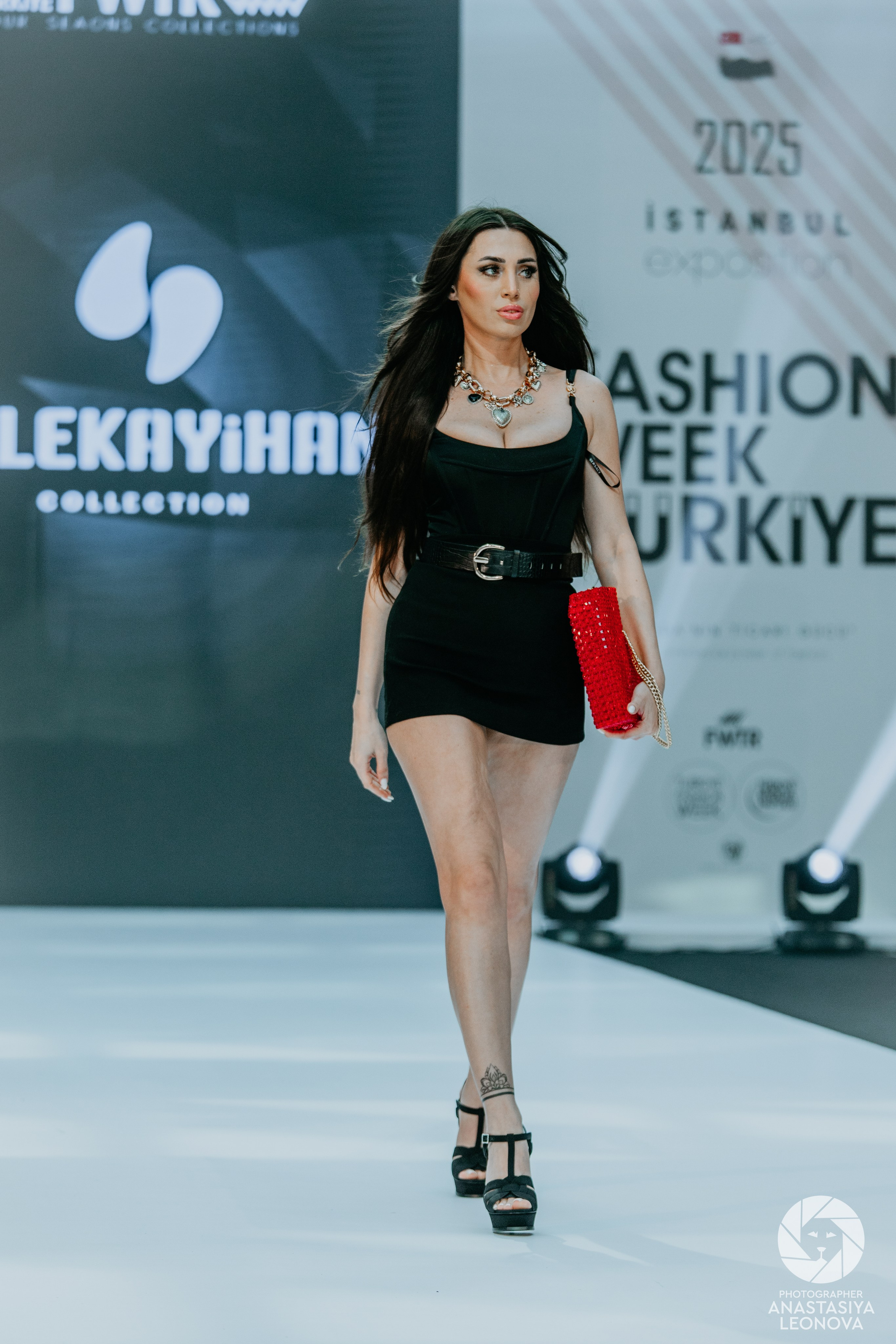 Fashion Week Türkiye [spring, 2025]. Anastasia Leonowa