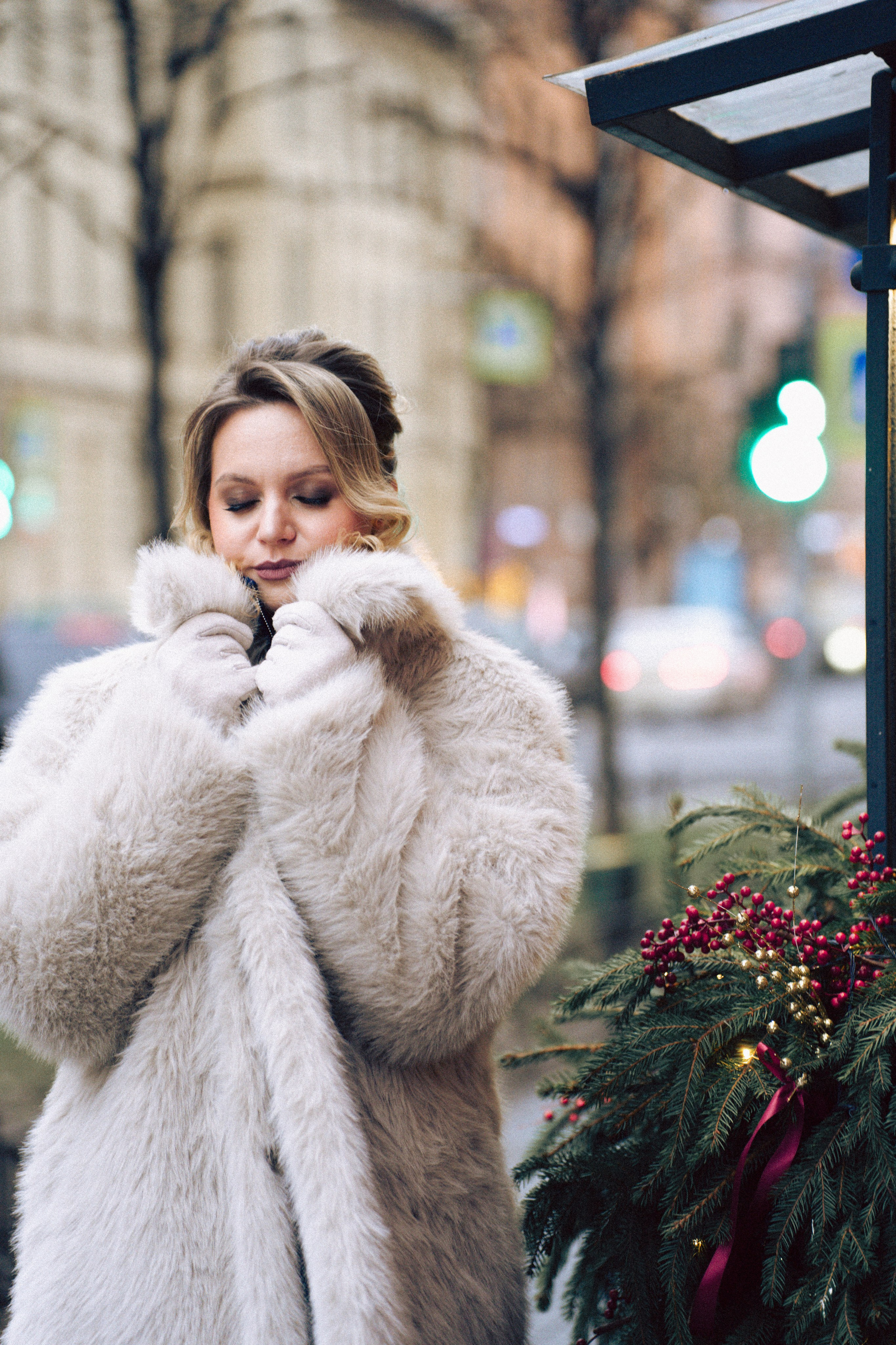 НОВОГОДНЯЯ ФОТОСЕСИИЯ В СТУДИИ ДЛЯ ДЕВУШКИ И ПРОГУЛКА ПО ЧЕРНЫШЕВСКОЙ. Профессиональный фотограф, Санкт-Петербург — Виктория Богомолова