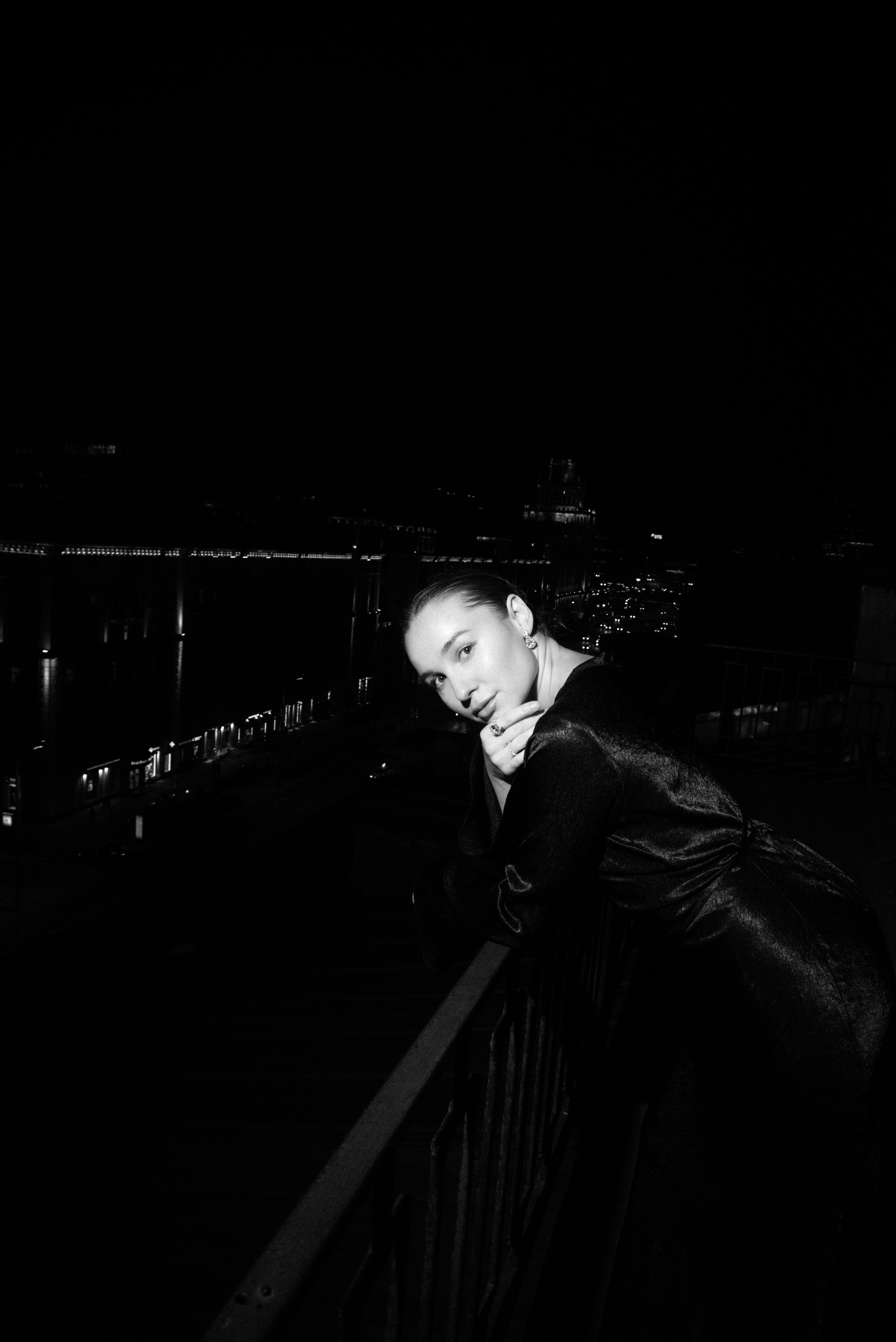 Обнимая. Свадебный, женский фотограф в Москве, Мытищах, Королёве Ксения Узилле