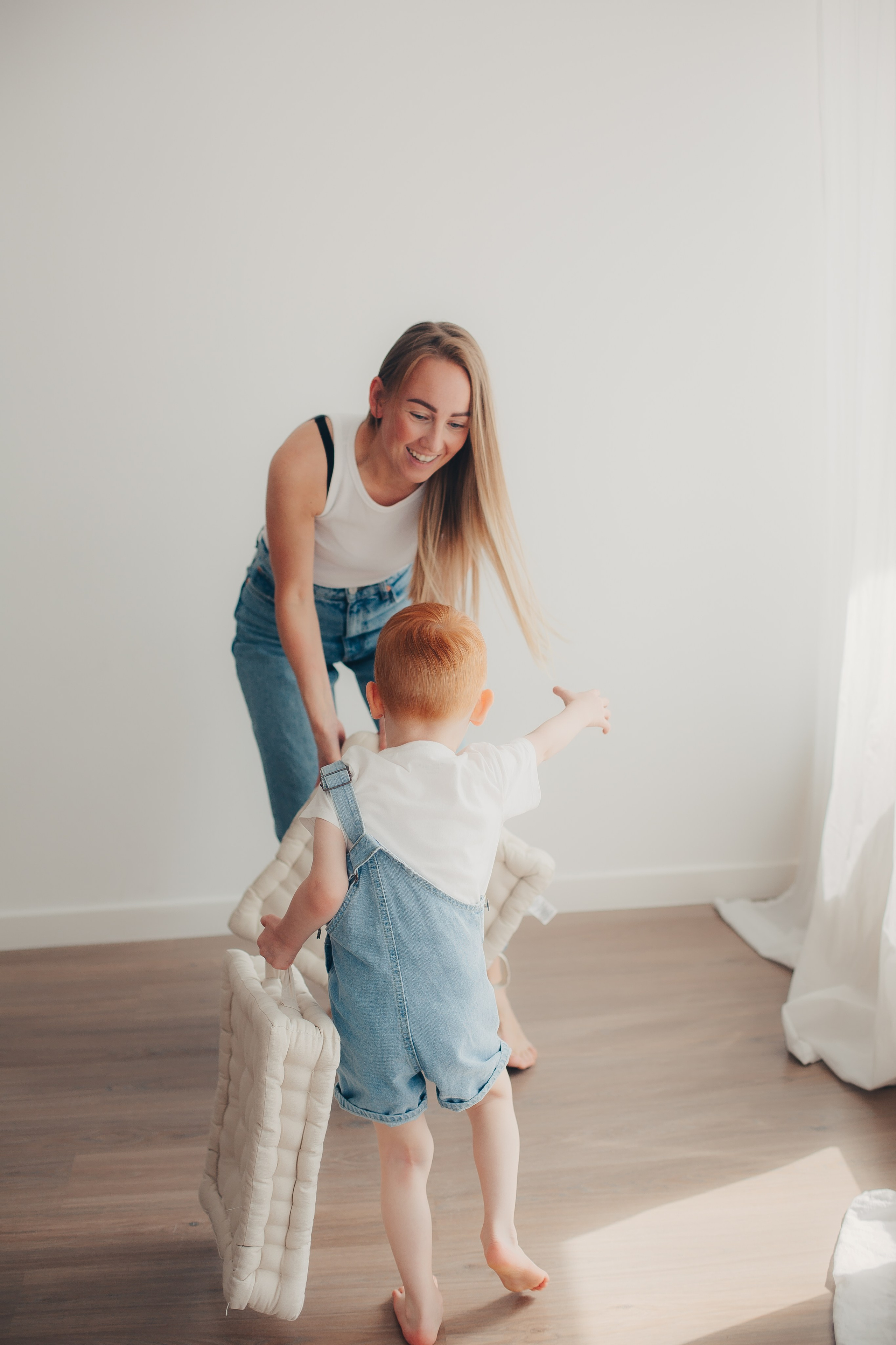 Семейная фотосессия в студии. Фотограф Евгения Мальцева, Архангельск