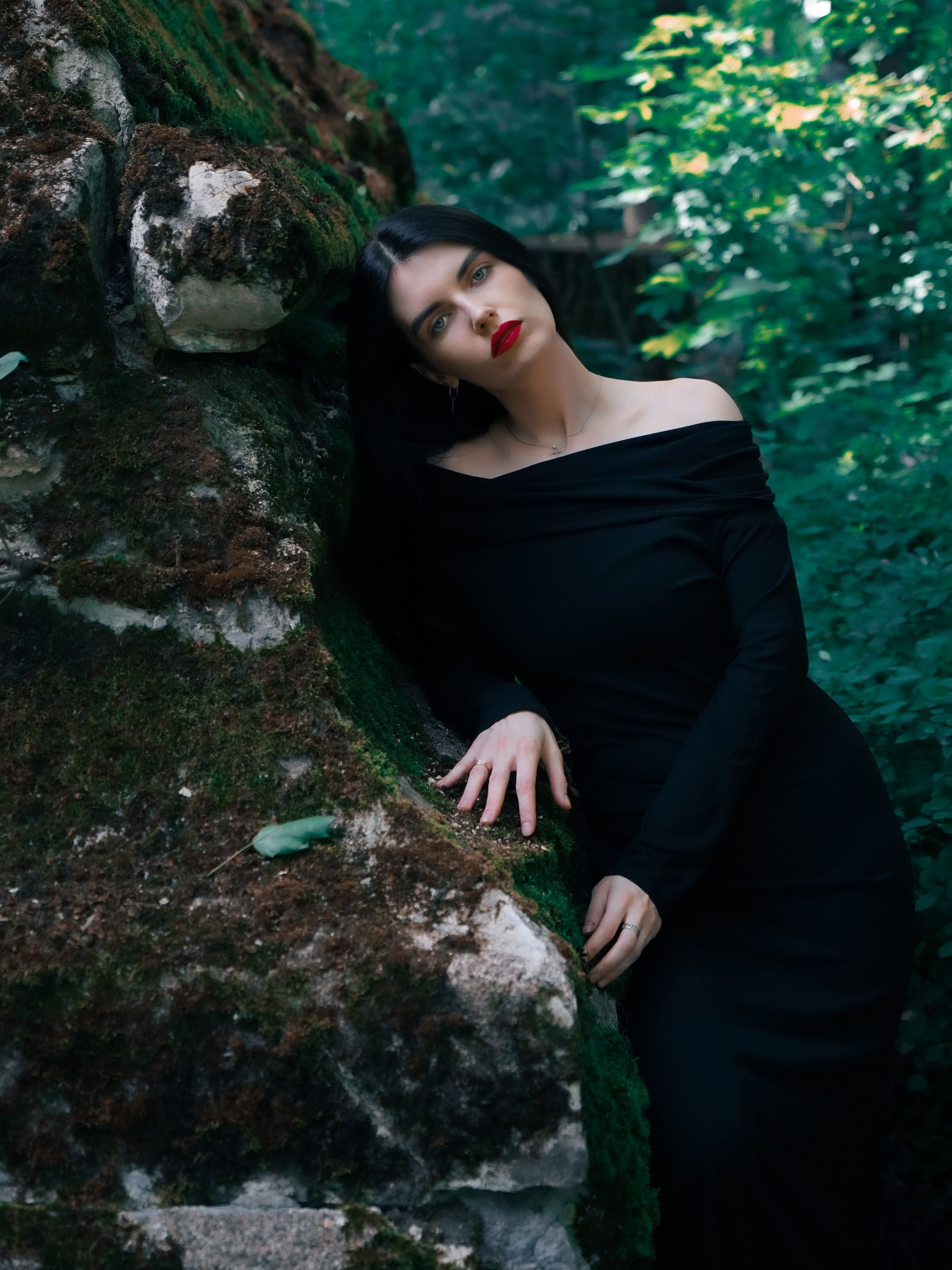 Творческая фотосессия на кладбище в Санкт-Петербурге для Лены. Светлана Гопанюк. Портретный фотограф. Санкт-Петербург. СПб