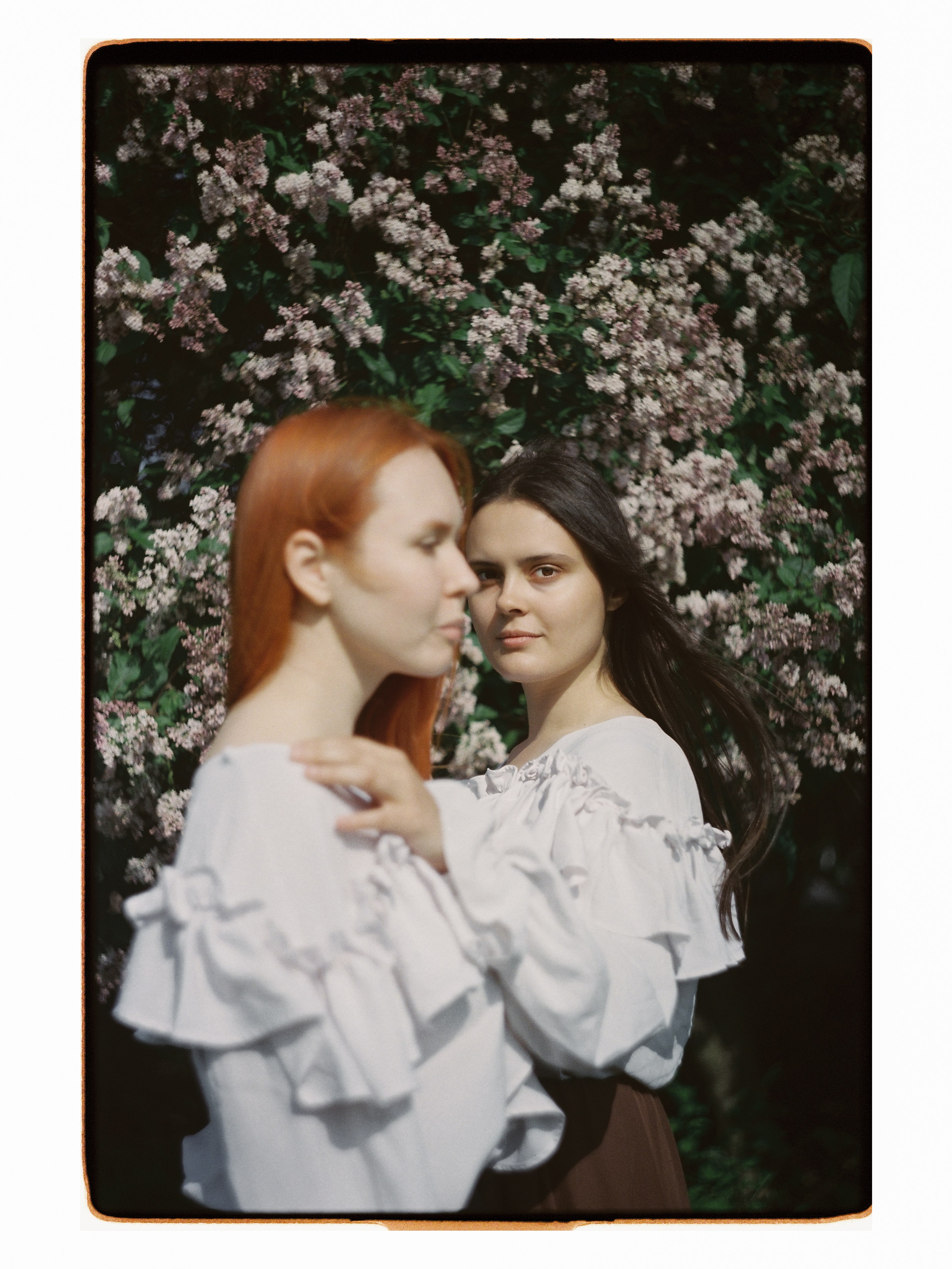 Фотосессия для подруг на плёнку 35 мм в Санкт-Петербурге. Светлана Гопанюк. Портретный фотограф. Санкт-Петербург. СПб