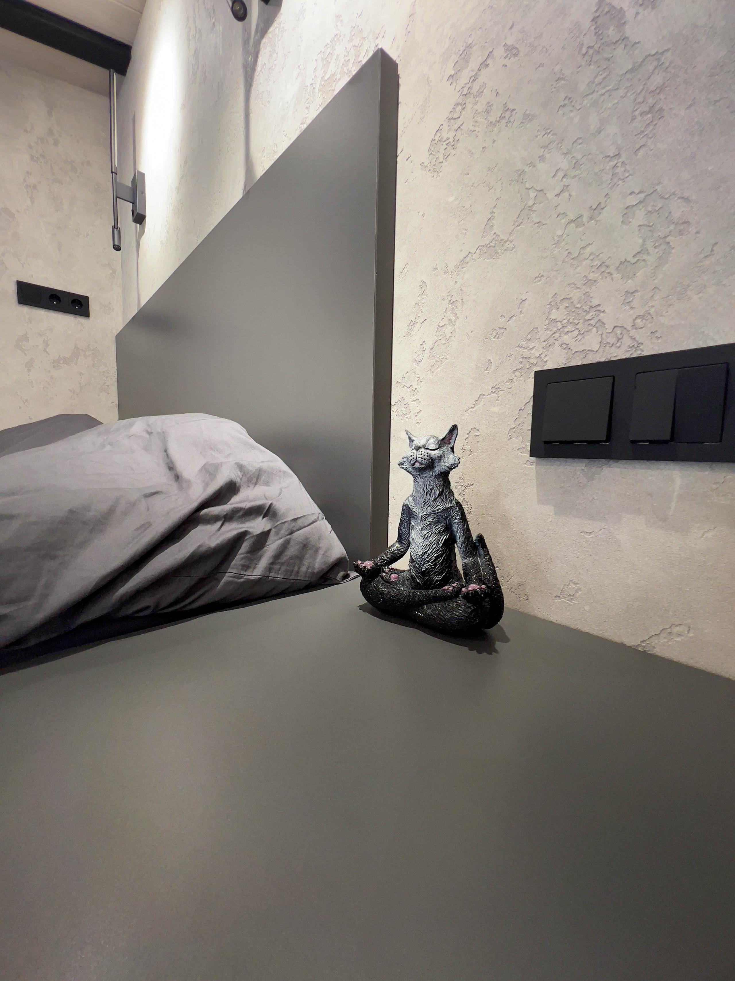 The apartment is on two levels. Fotograf Dmitrii Donets