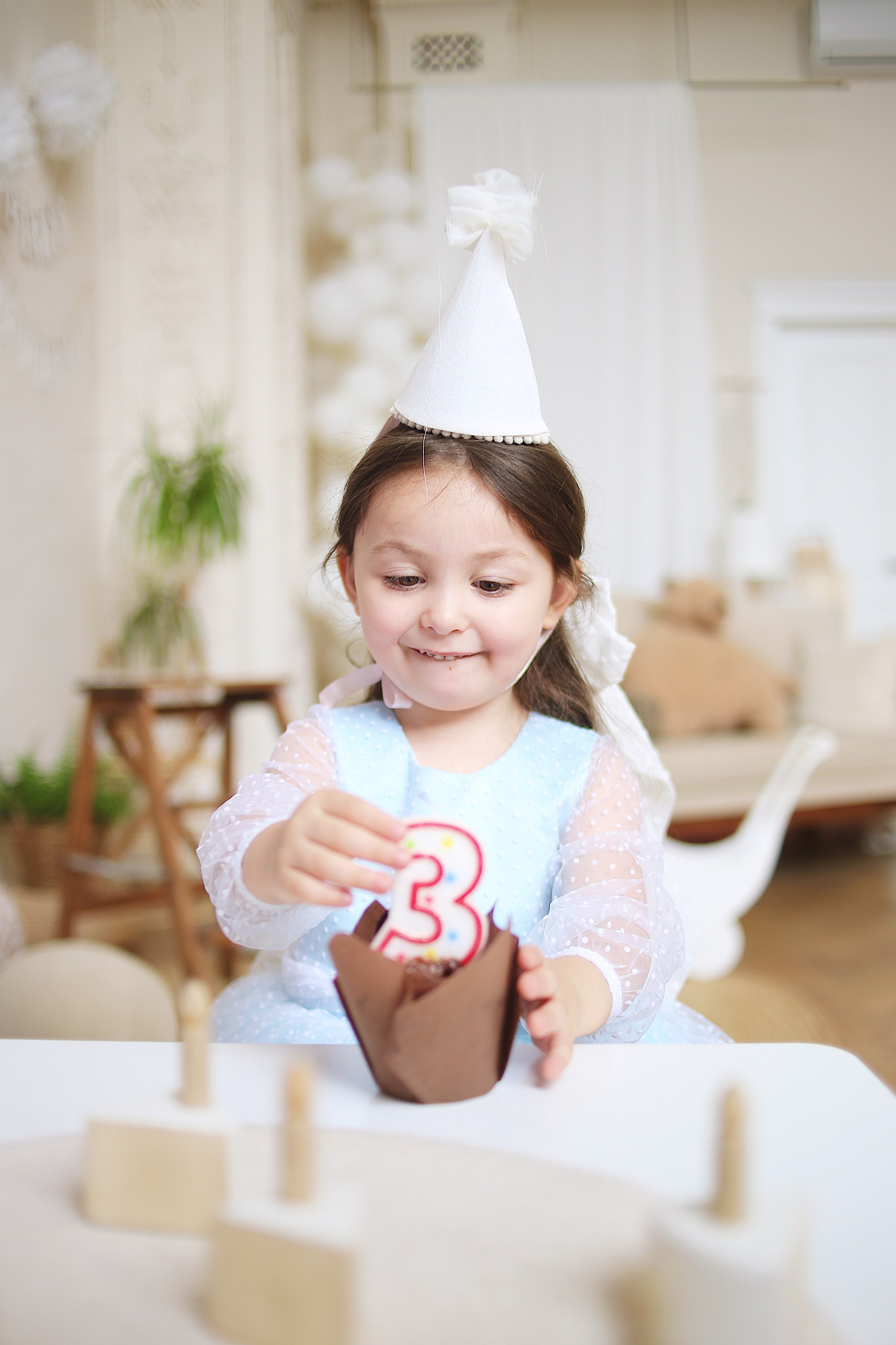 София 3 года. Фотограф Пирумян Анна. г. Сургут, г. Воронеж