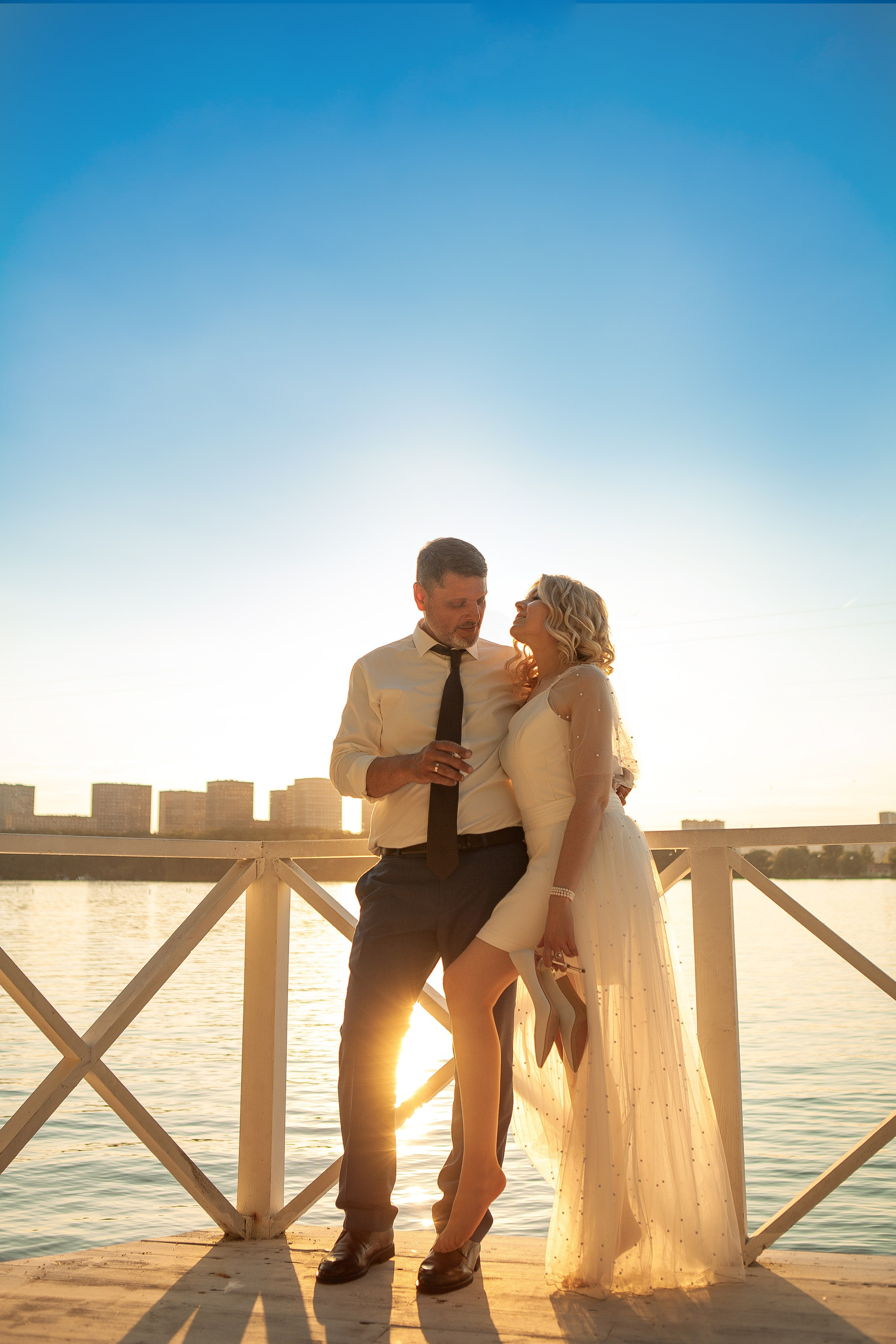 Фотосессия молодоженов на пляже Рублево. Фотограф Ольга Ефремова