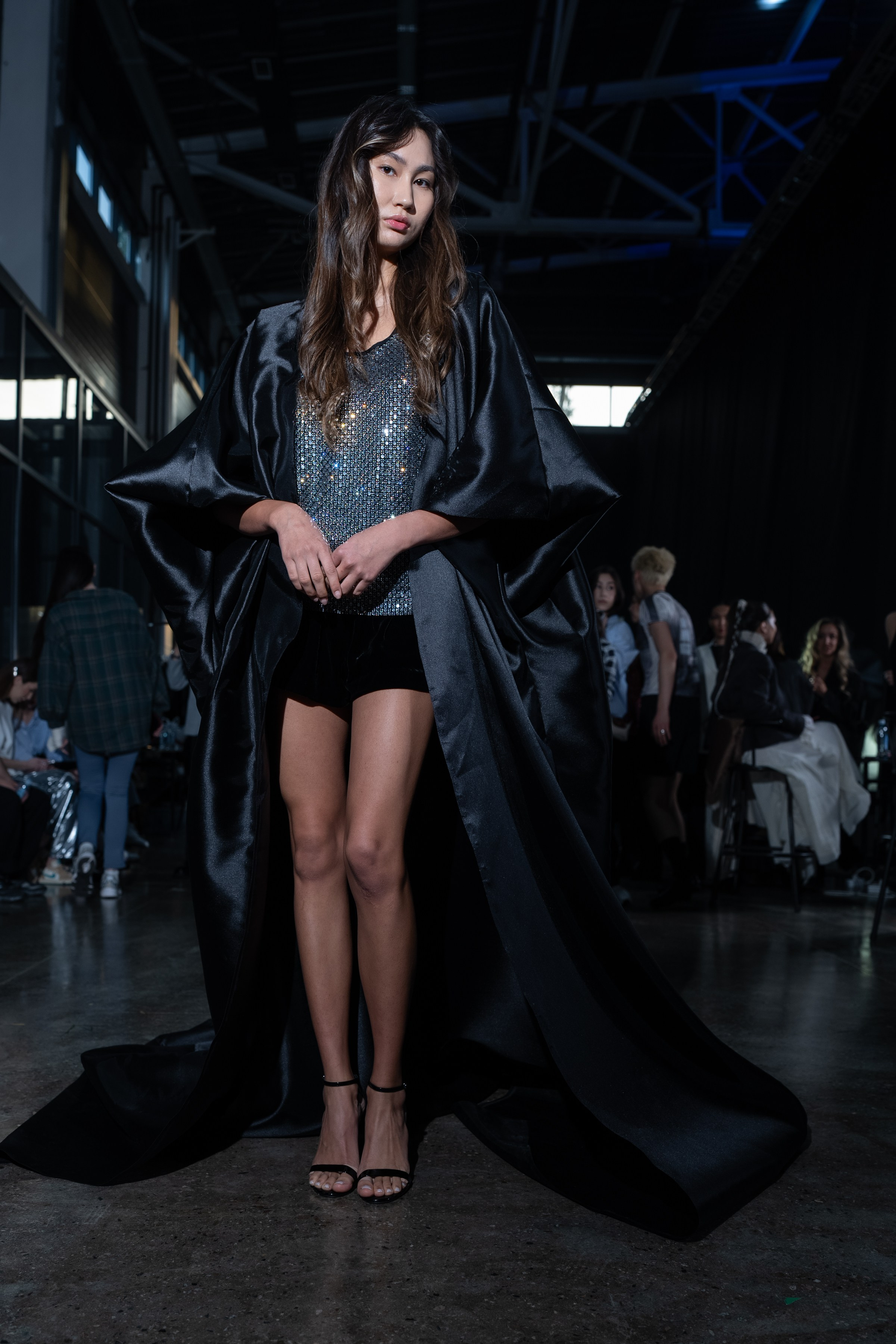 Visa Fashion Week Pre-Fall 2026 April BackStage Day 1. Сайт Алматинского НЮ АРТ, будуар и фэшн фотографа Дениса Карпенко