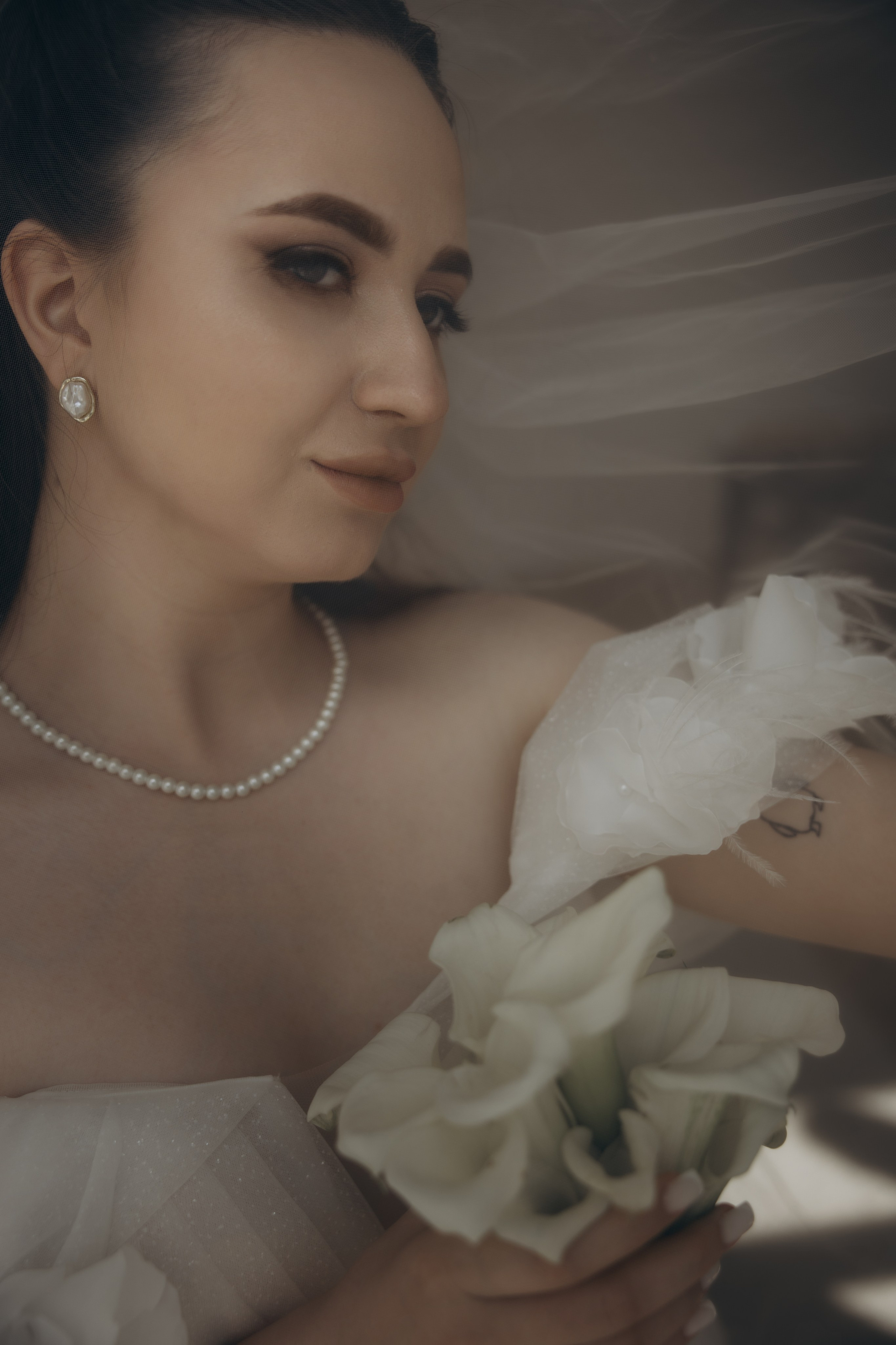 Свадебная фотосъемка в Пензе: Ольга и Владислав в отеле и студии «Перспектива»