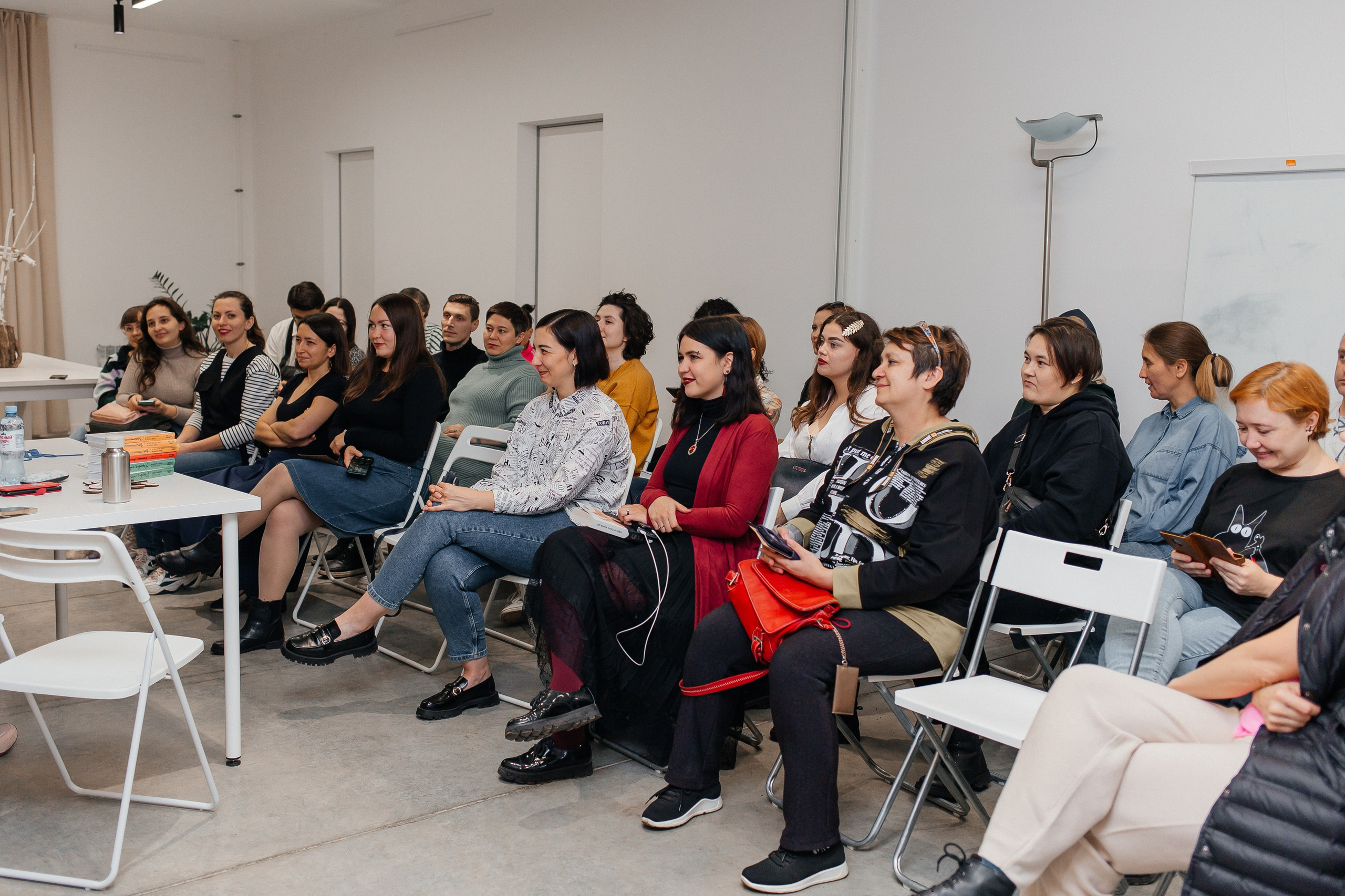 30.09.2023 Встреча с Евгенией Некрасовой. Книжный клуб