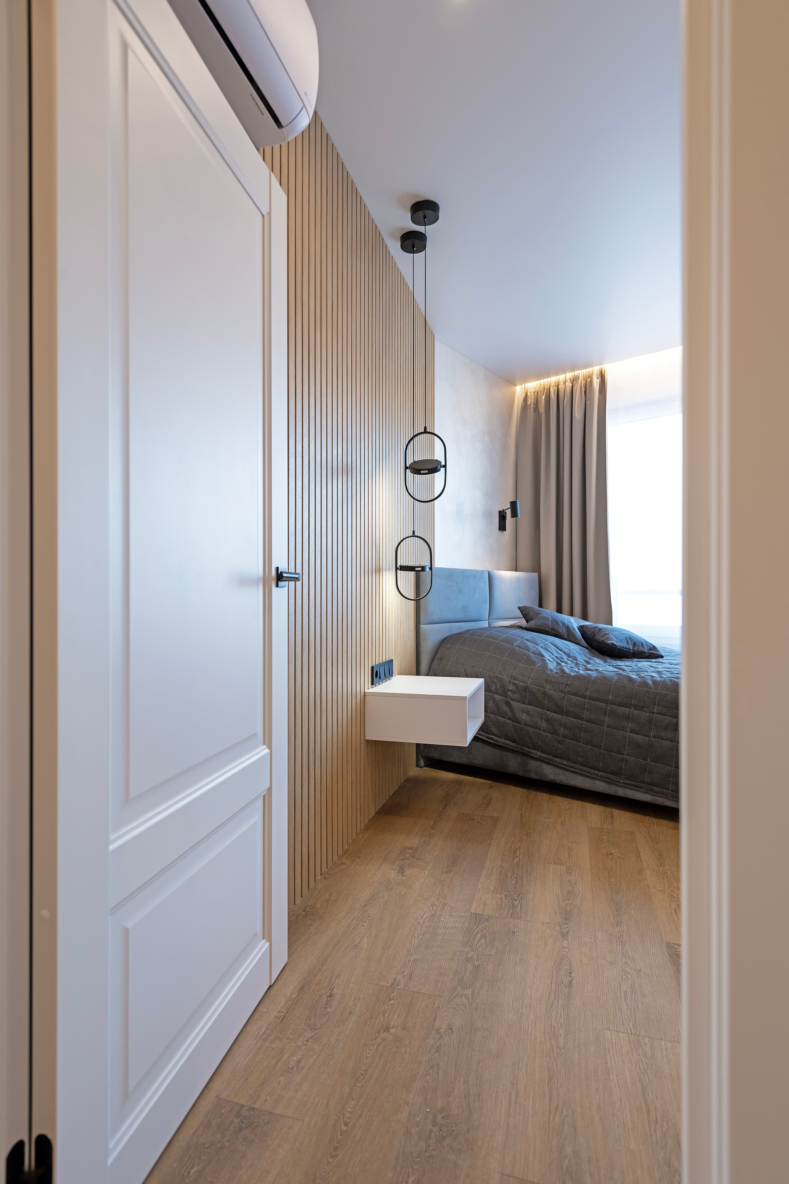 Интерьерные фотосессии для частных клиентов, агентств недвижимости, каталогов и журналов. От прошлого к будущему авиации через фотографию