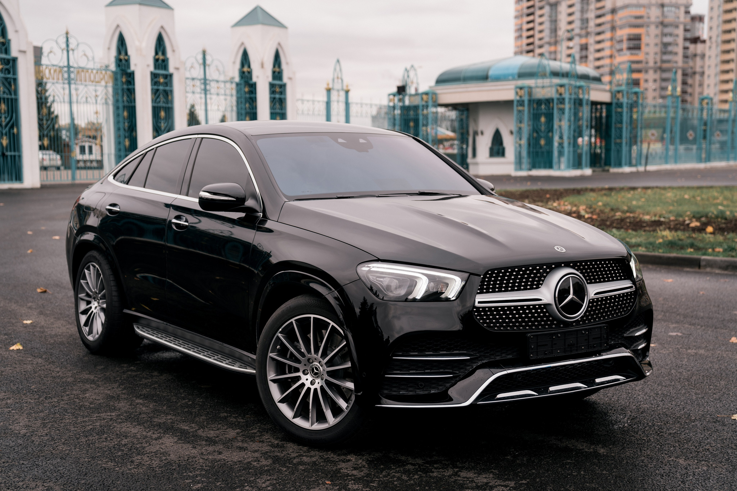 Mercedes-Benz GLE 400D. Идеальные портреты для соцсетей — Фотограф Ленар