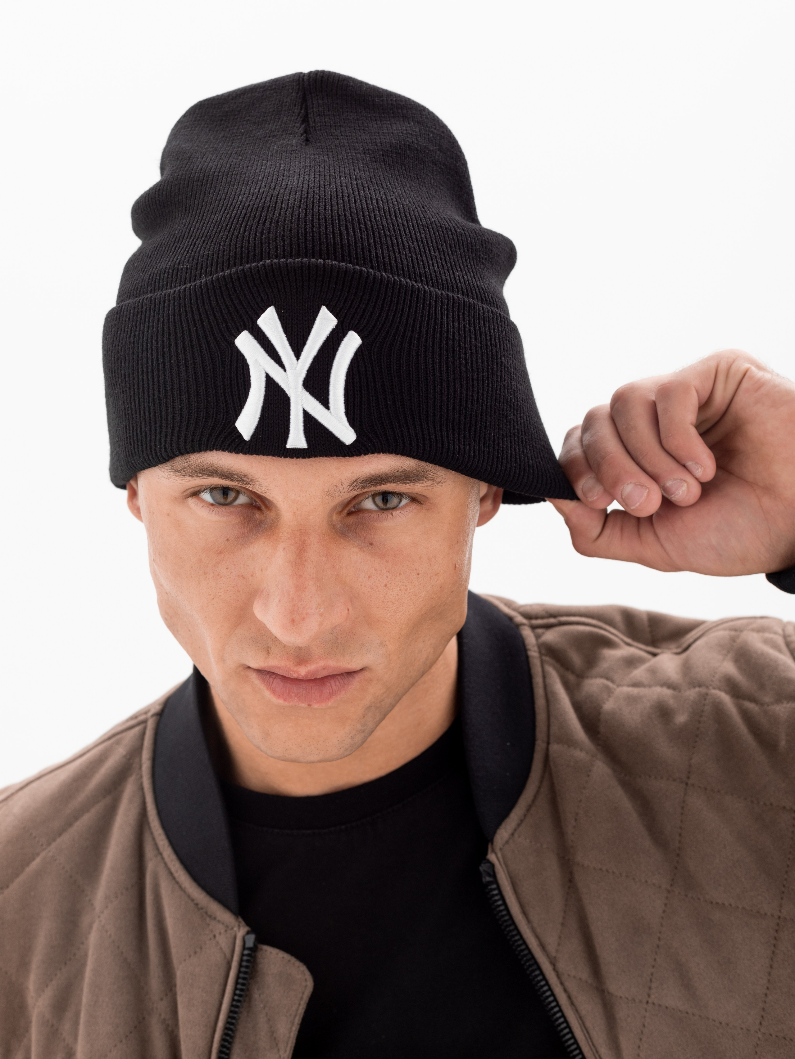 Шапки, кепки. Съёмки для брендов и маркетплейсов