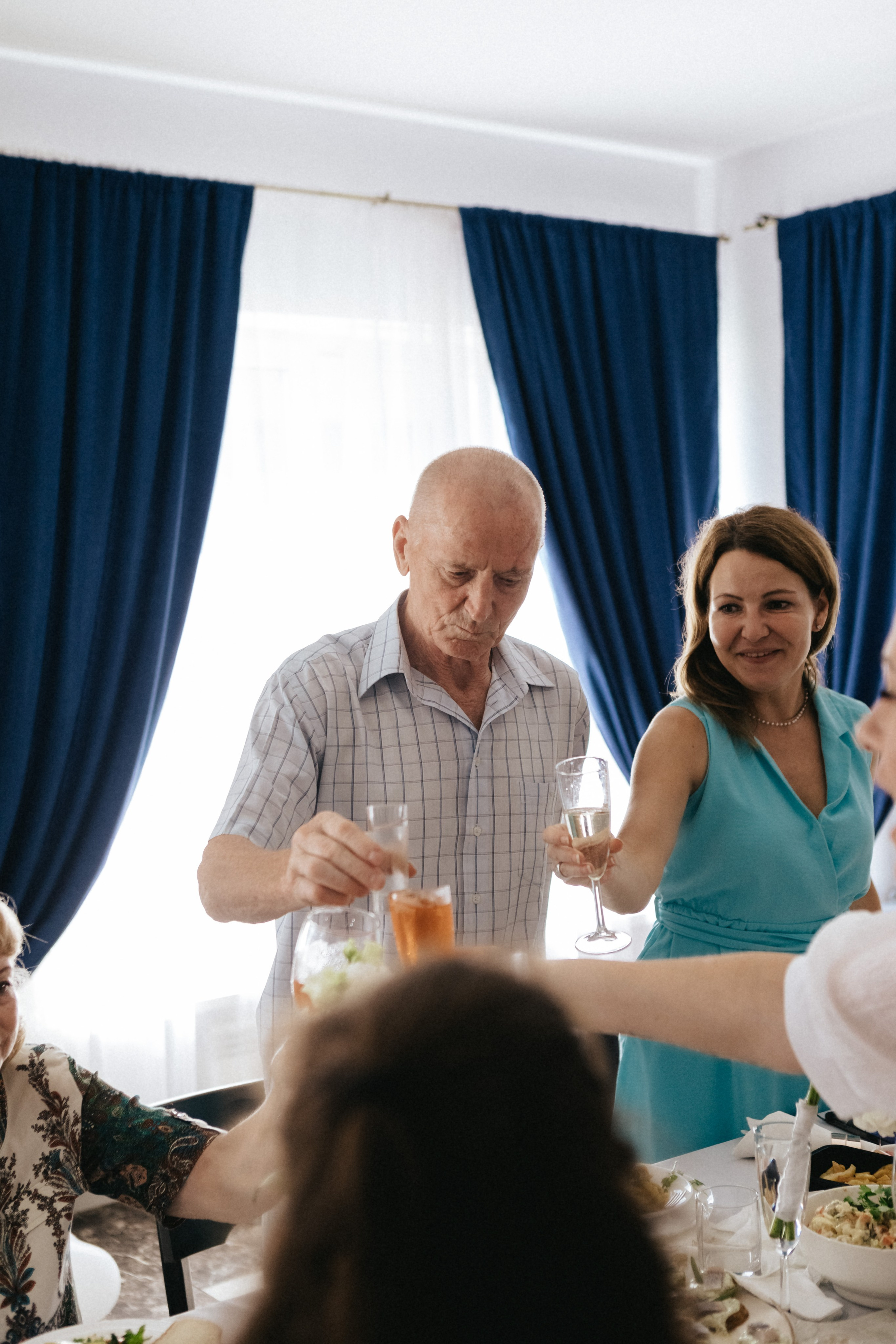 Лиза и Сережа. Роспись и тусовка в коттедже. Свадебный и портретный фотограф в Москве Анастасия Масюк