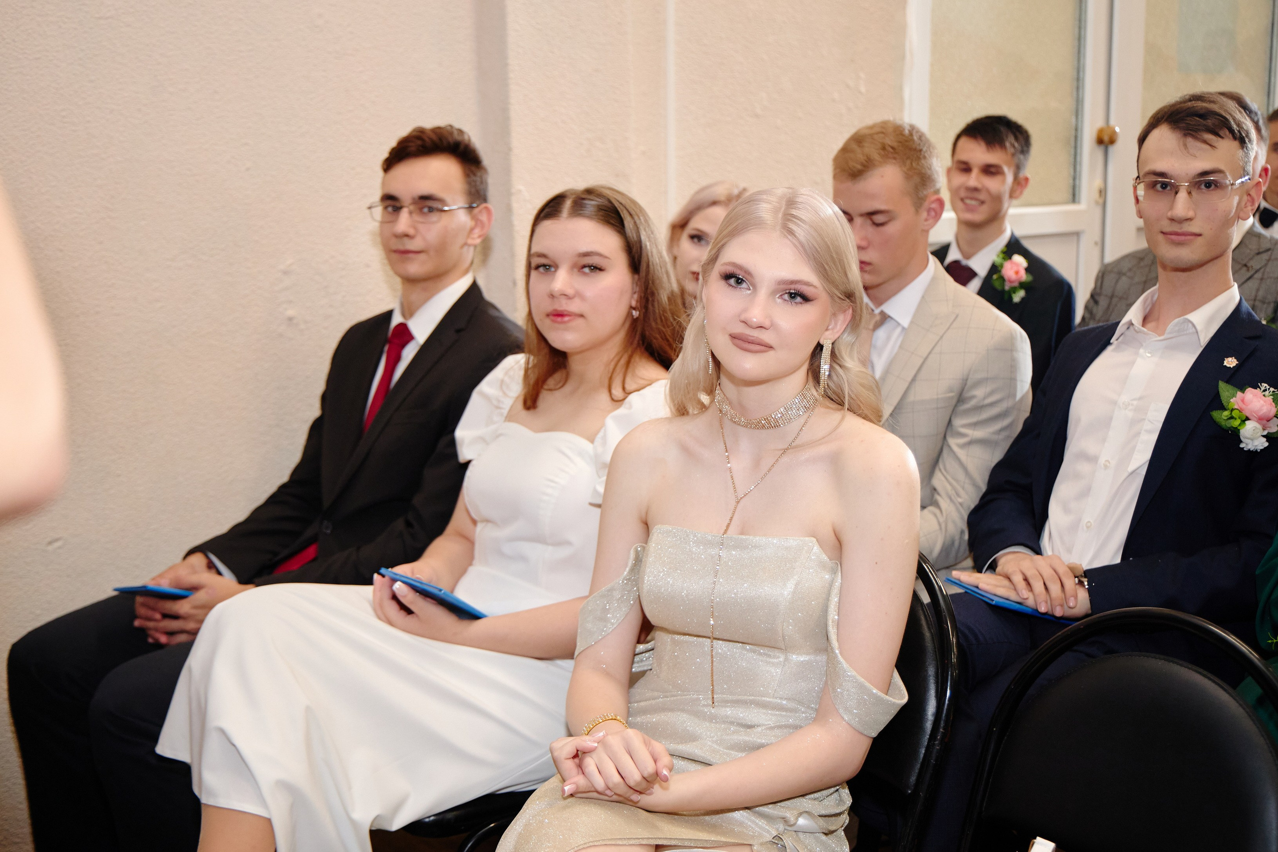 Выпускной 35 Сош. Фотограф Выпускные альбомы Таганрог Сергей Коробченко