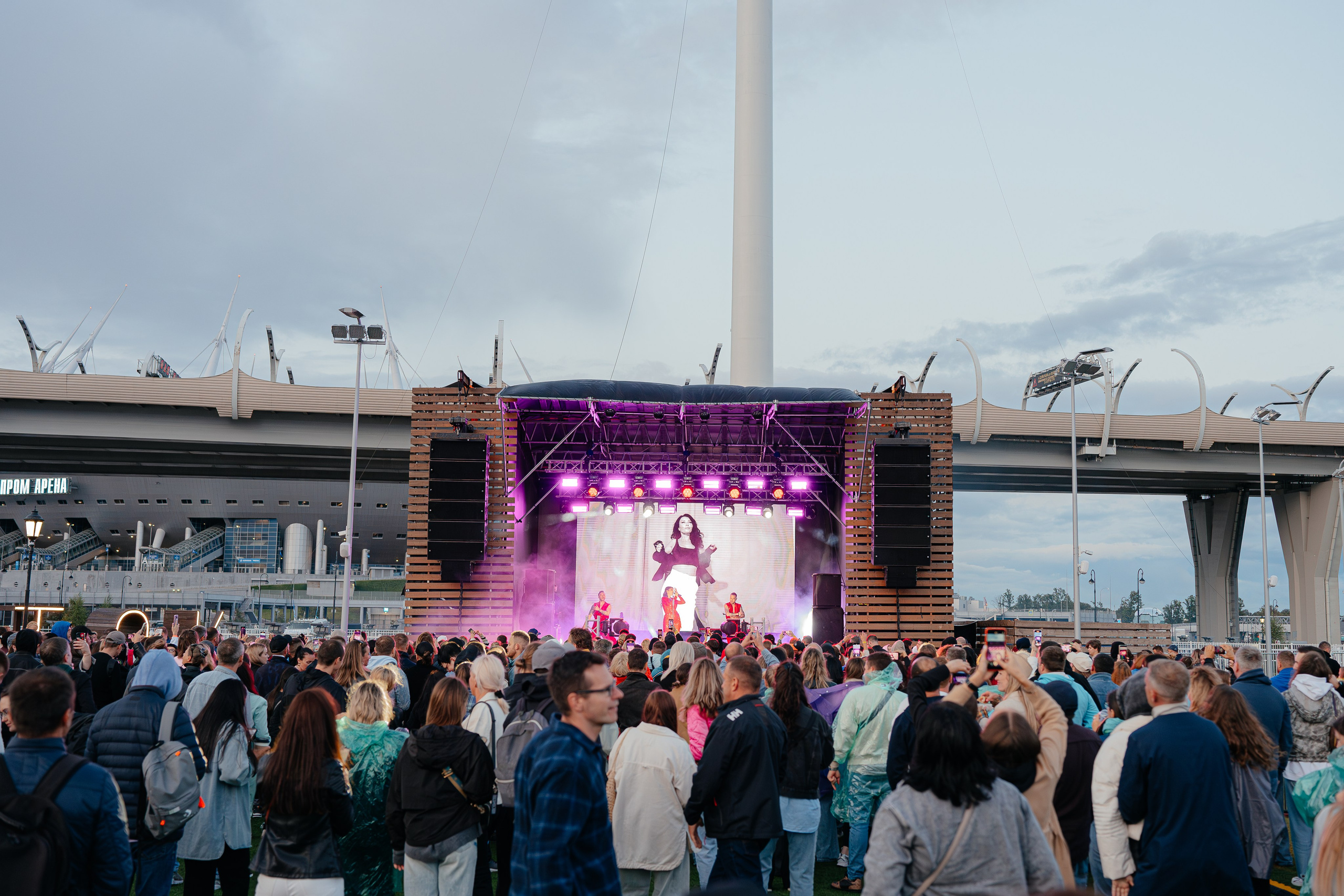 Концерт Светы. Коммерческий фотограф в Санкт-Петербурге Анна Кобзарь
