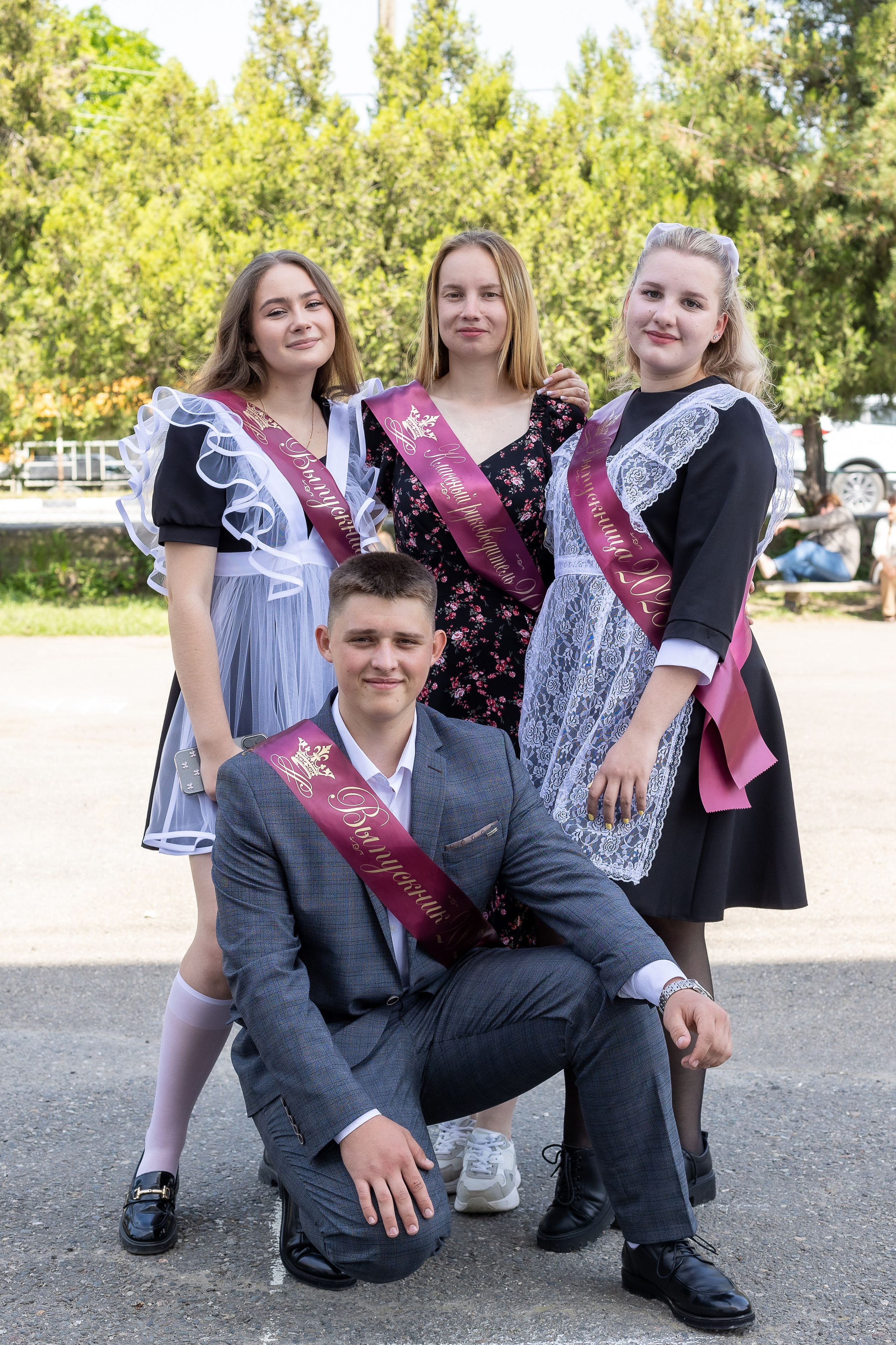 Последний звонок. Выпускные альбомы Майкоп, Краснодар Елена Золотарева