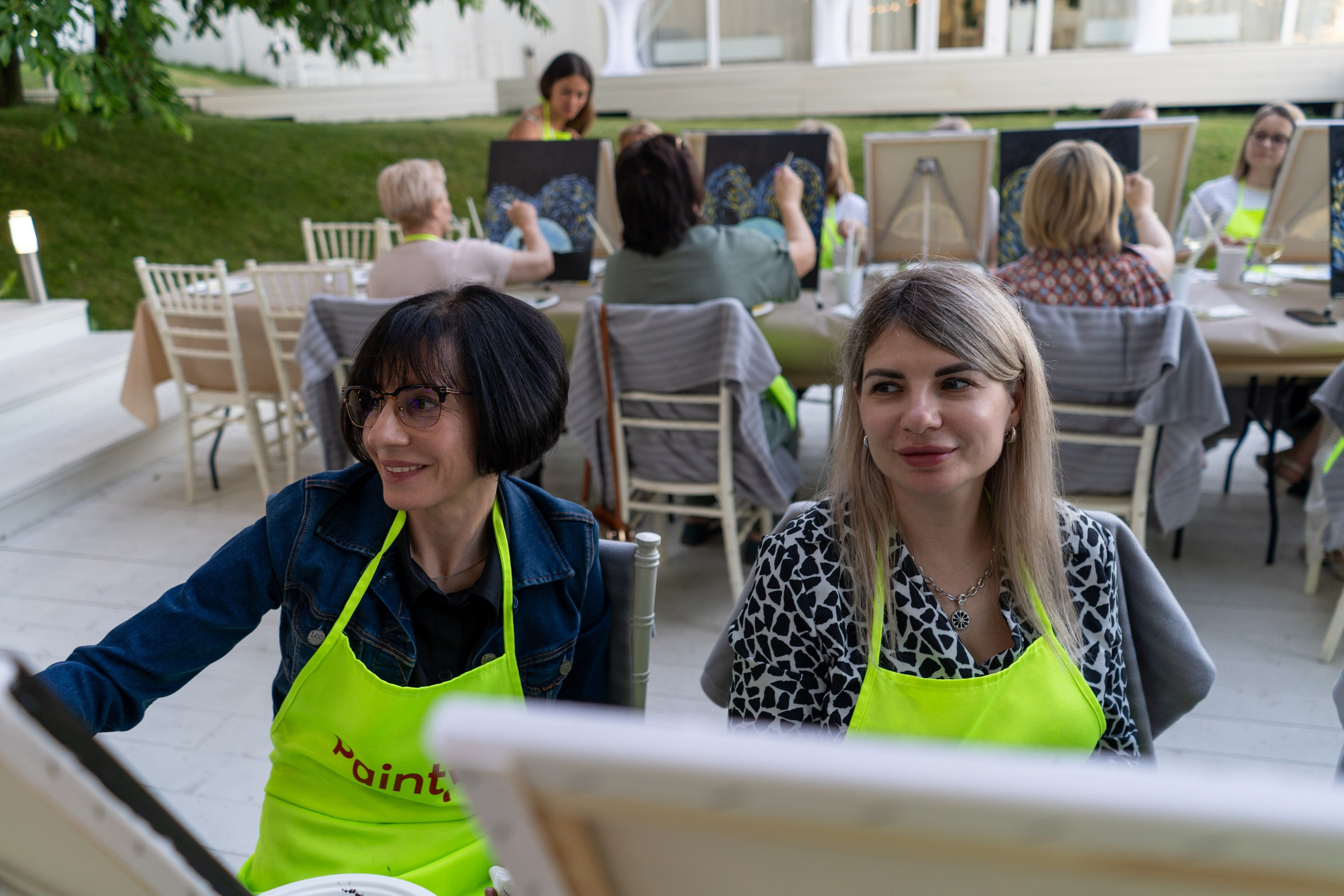 Репортажная съёмка мастер-класса по рисованию. Фотограф Елизавета Потешкина