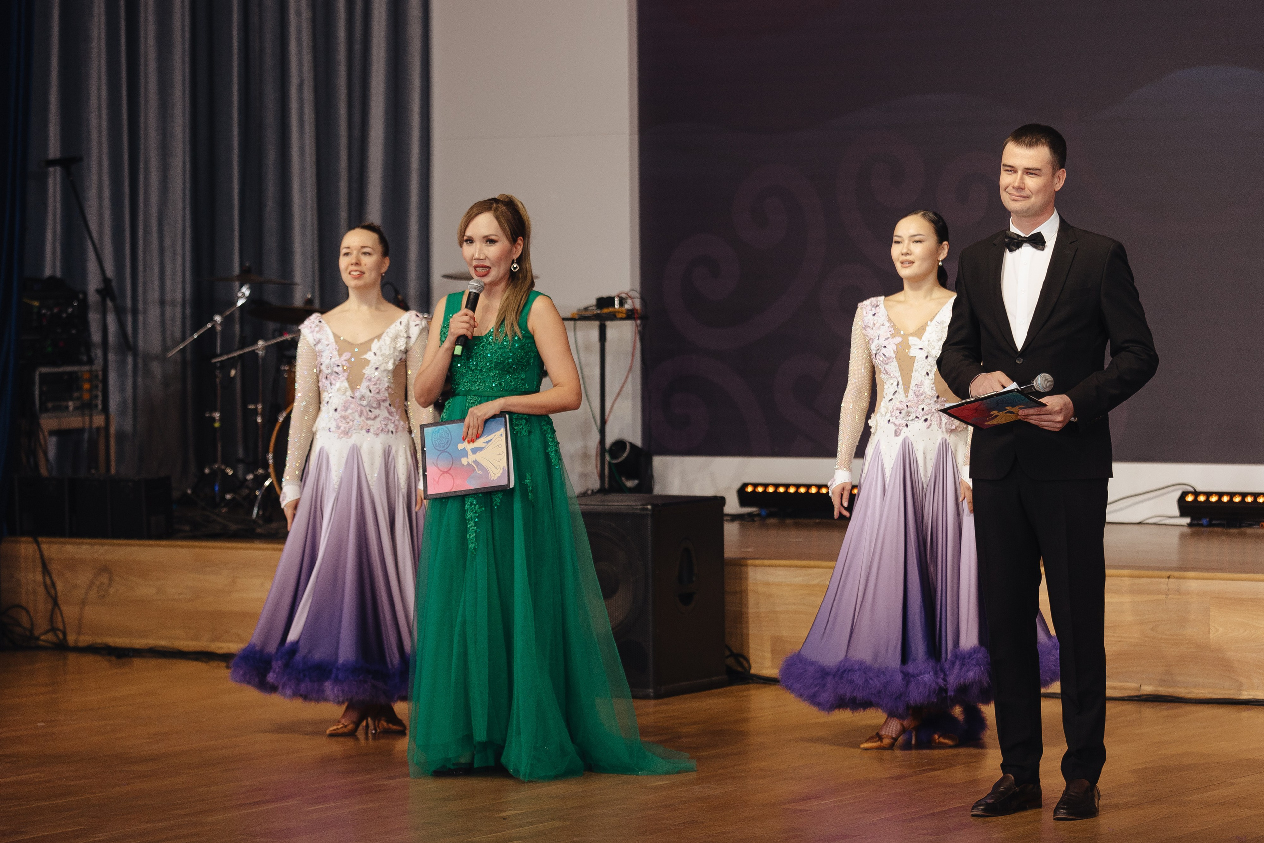 Студенческий бал. Свадебный и семейный фотограф в Улан-Удэ