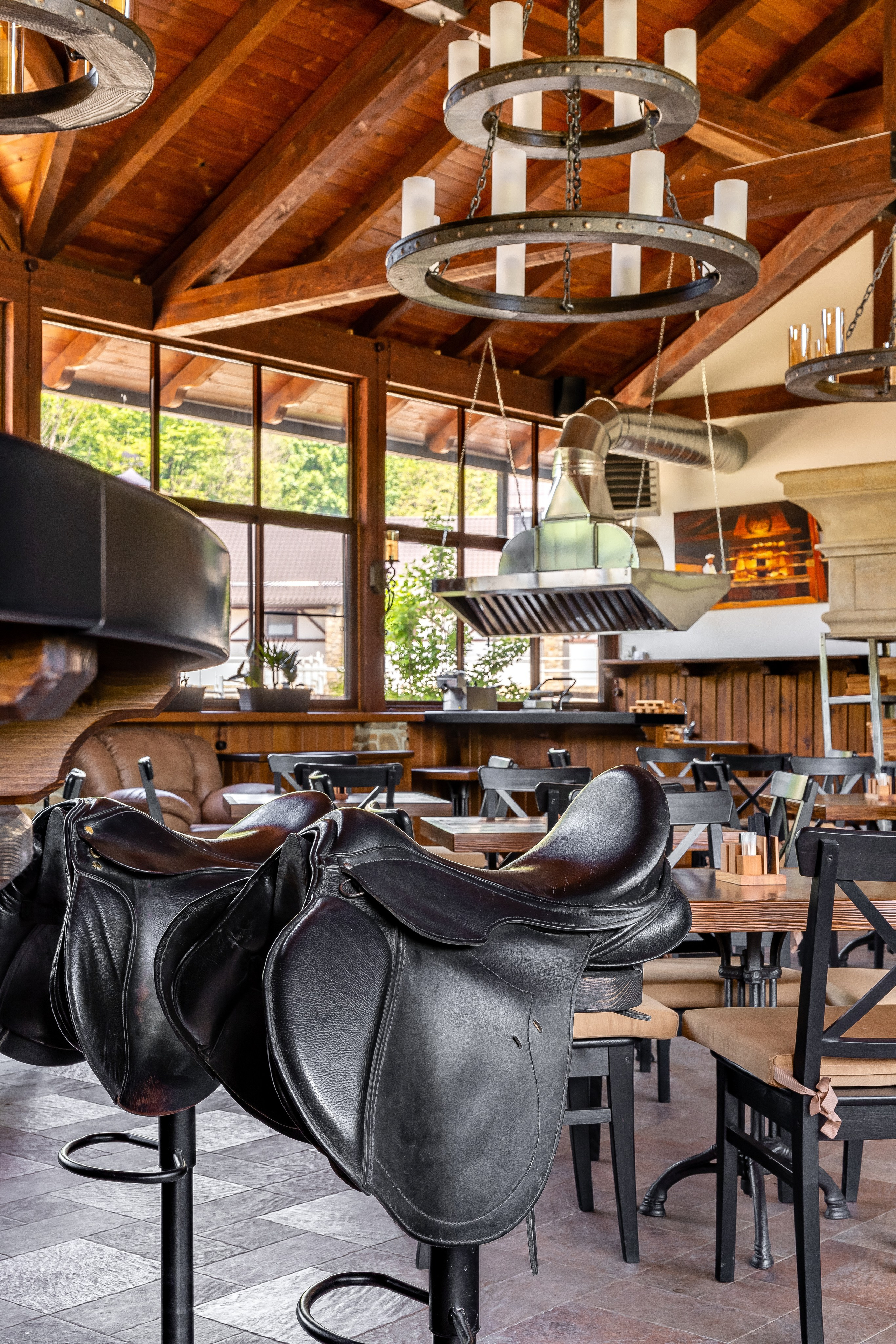 Парк-отель «Орлиное гнездо». Бар «Подкова». п. Горячий Ключ. Интерьерный фотограф в Краснодарском крае Светлана Шурлова