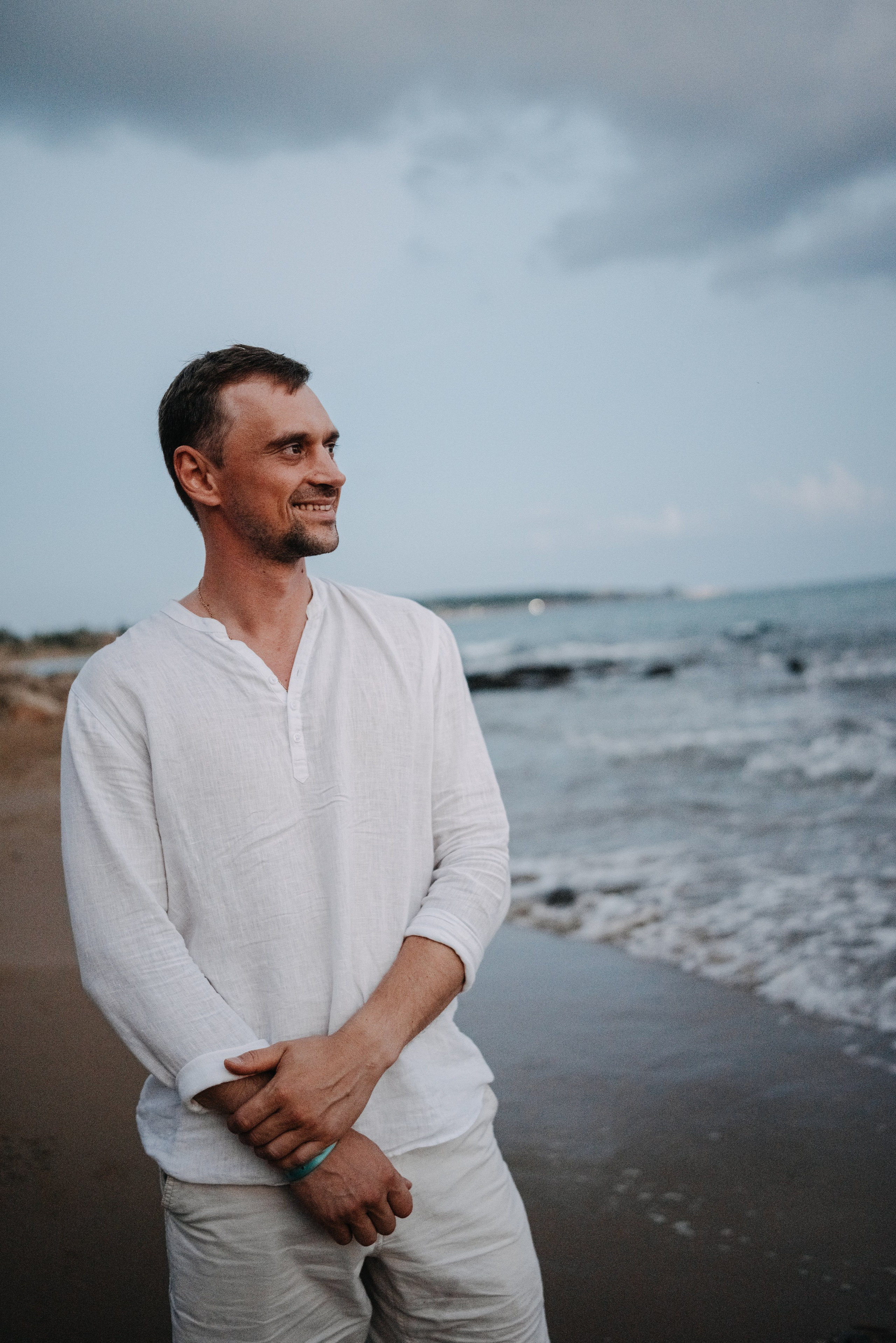 Съемка пары на море. Портретный и свадебный фотограф в Тбилиси • xeniqo