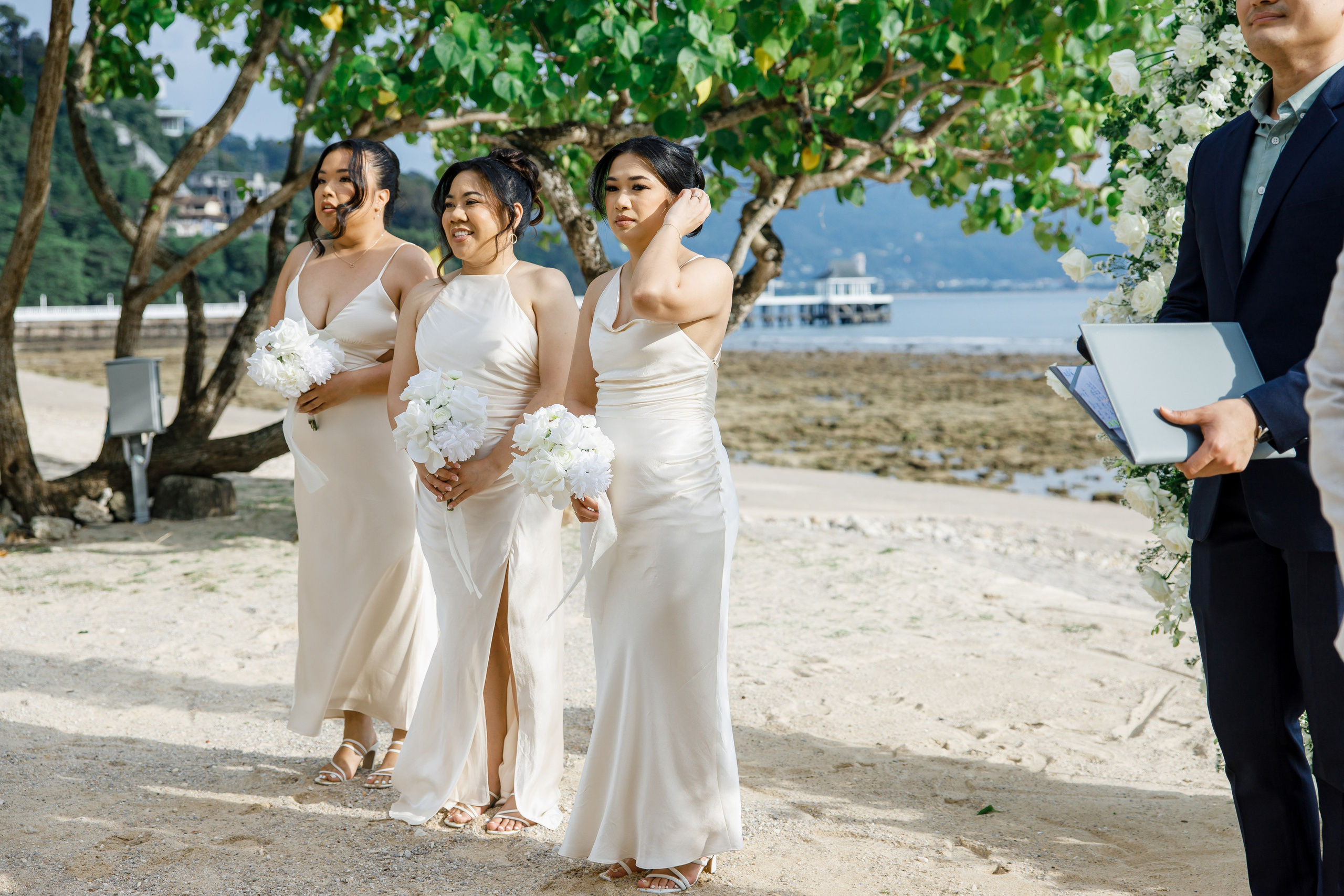 Wedding in Phuket at the Thavorn Hotel. Photographer in Phuket. Photographer Thailand