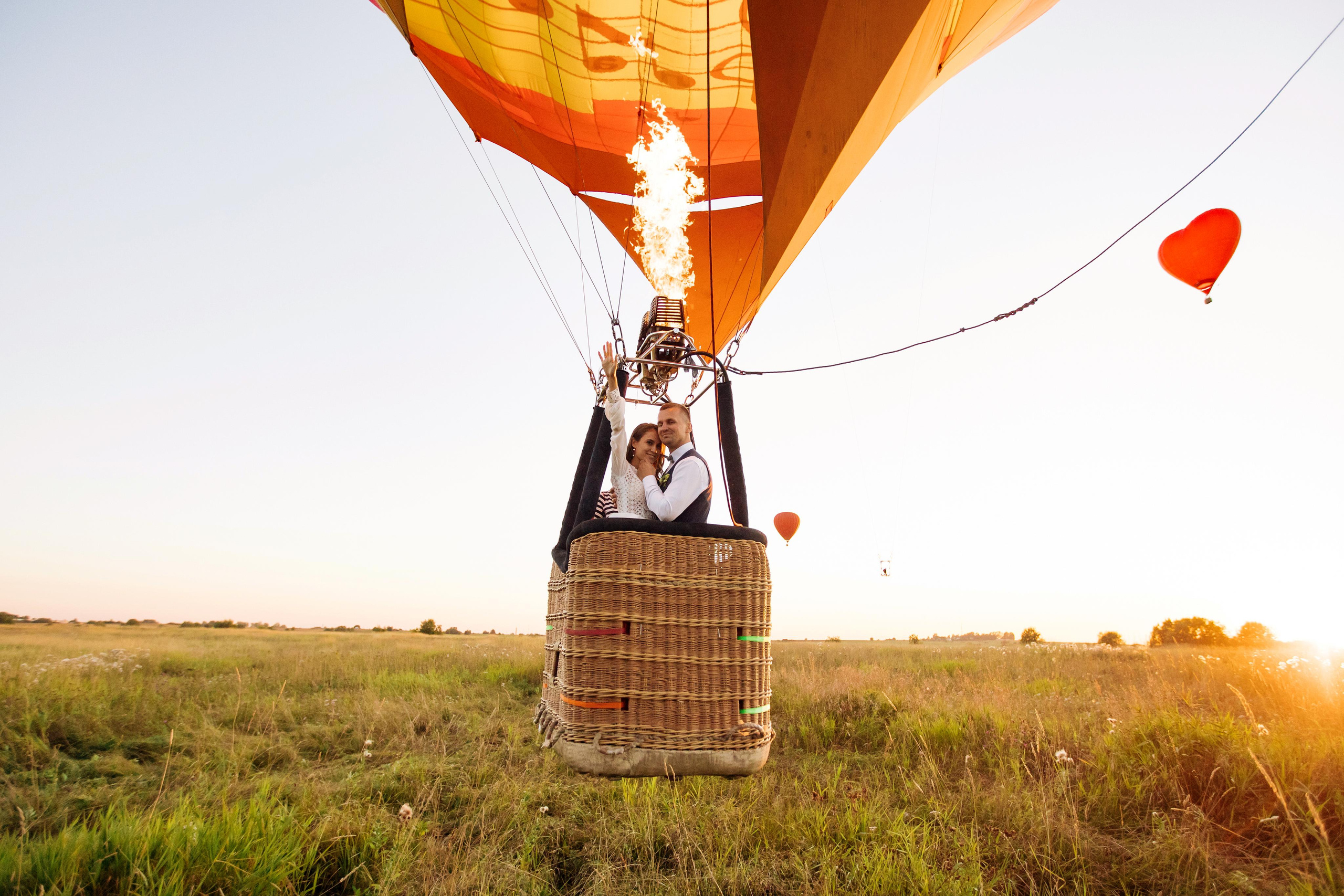На большом воздушном шаре. Лиза Каражова