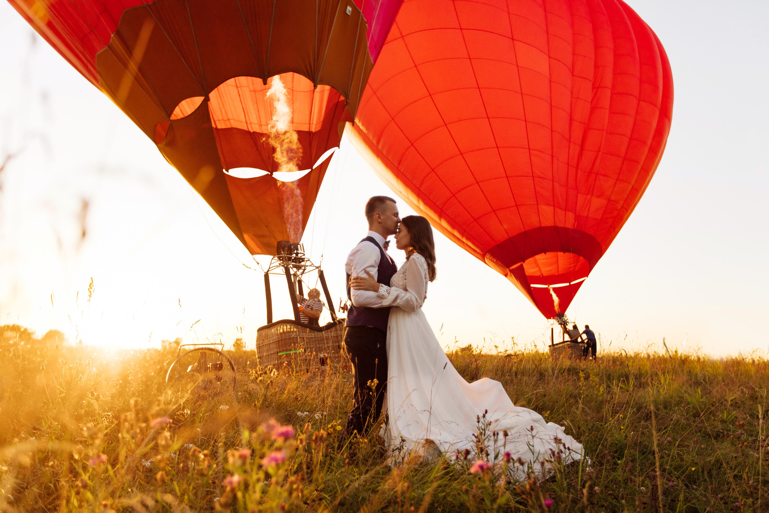 На большом воздушном шаре. Лиза Каражова