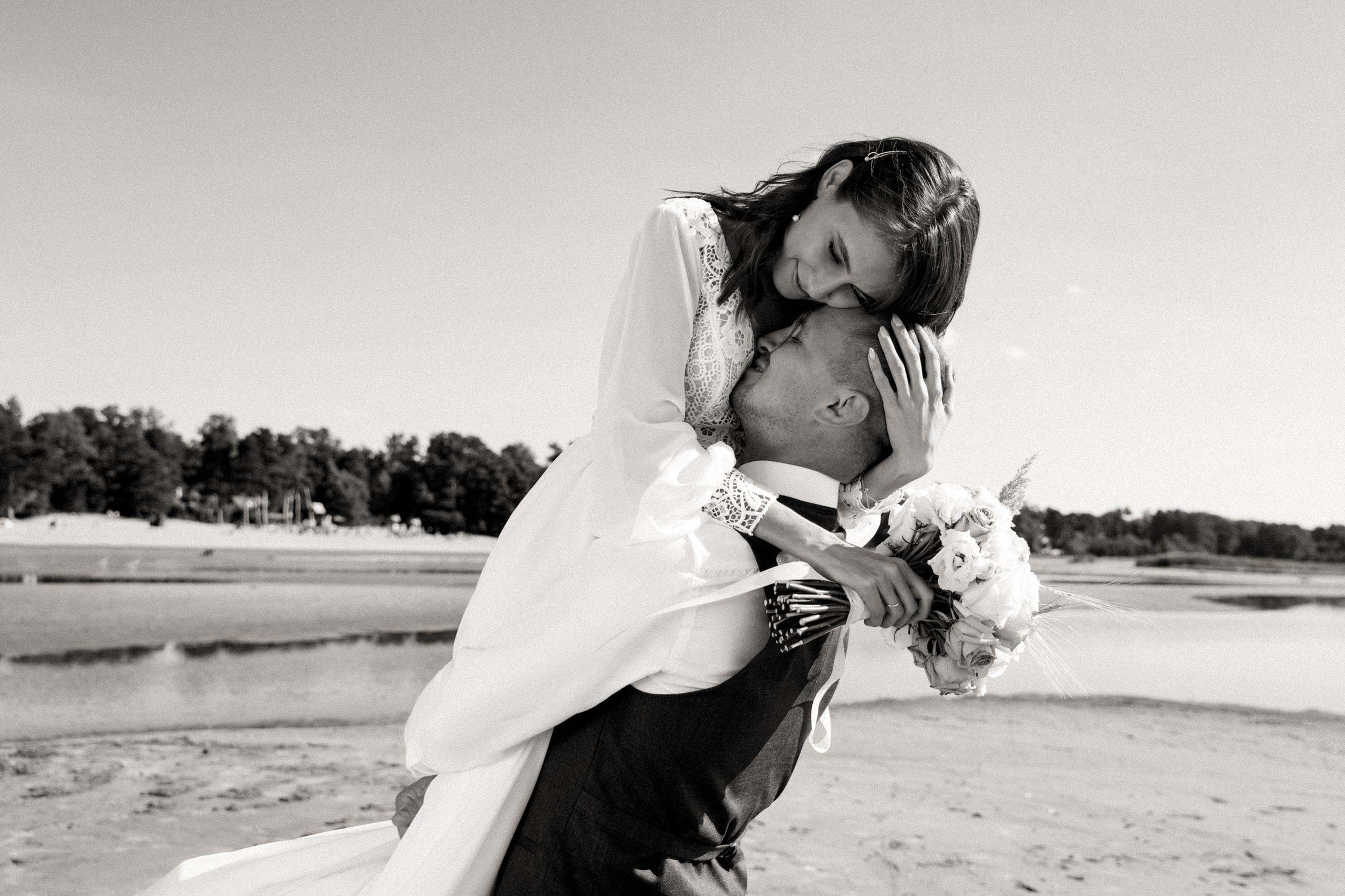 На большом воздушном шаре. Лиза Каражова