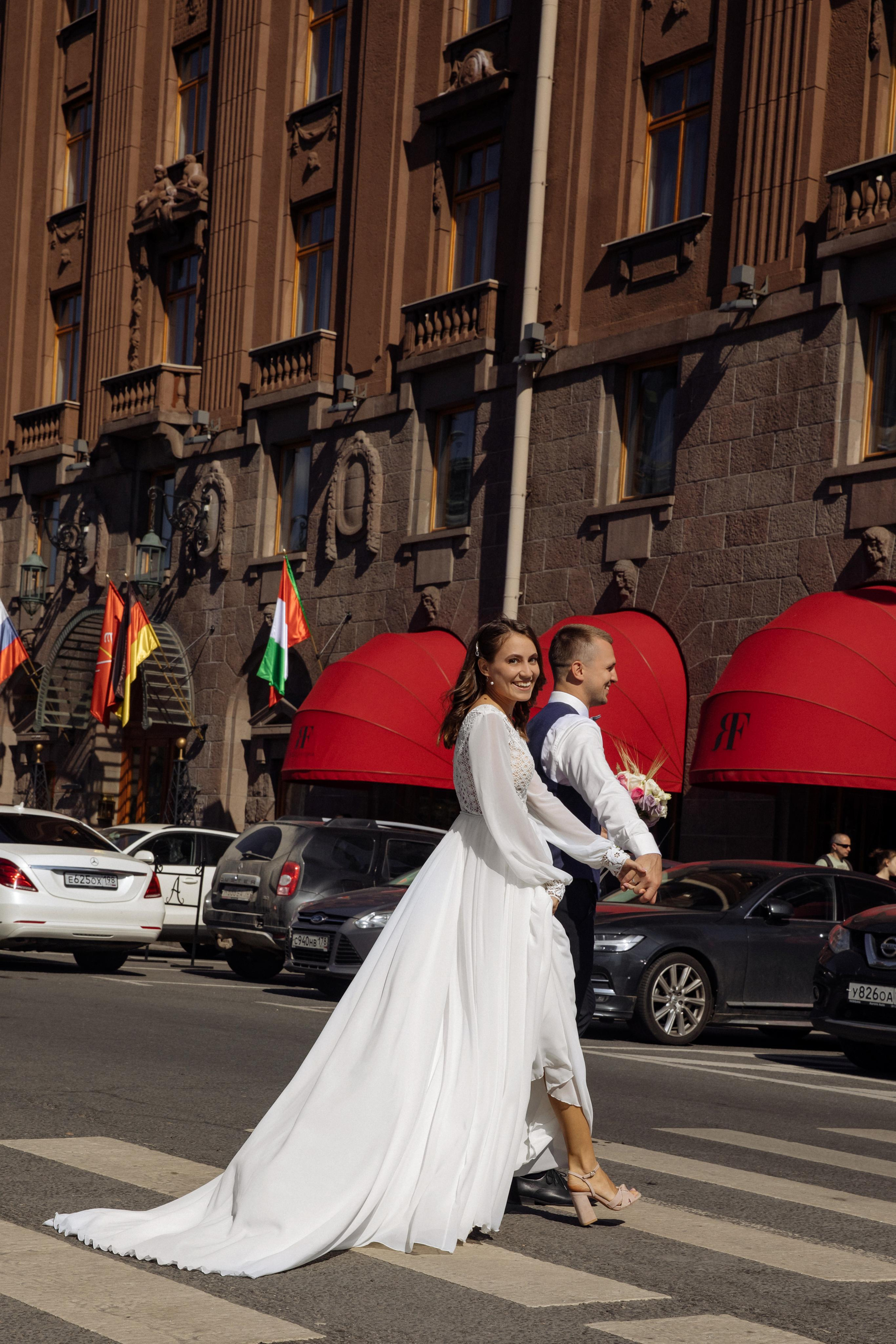 На большом воздушном шаре. Лиза Каражова