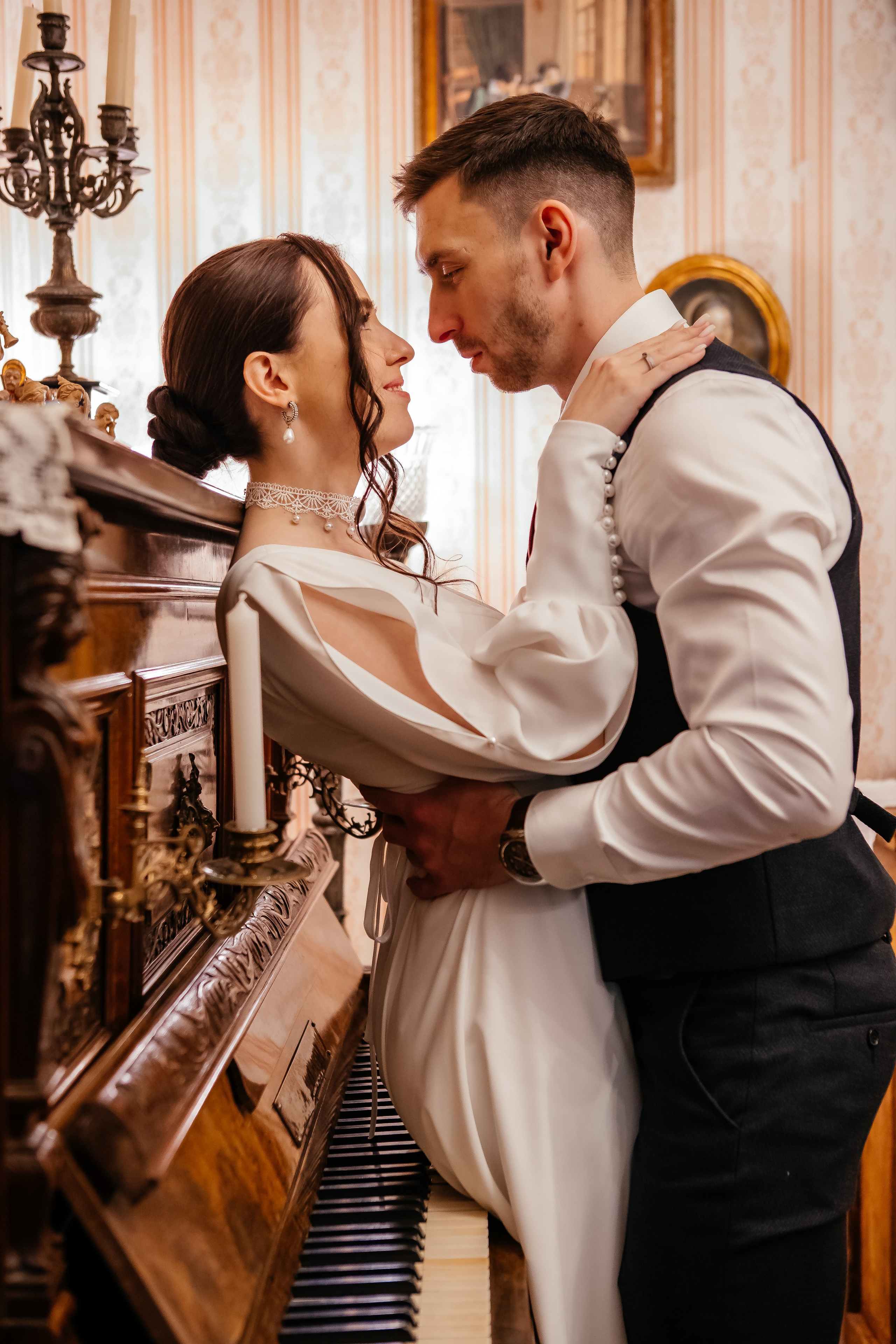 Нежность и страсть в интерьерах XIX века: свадебная будуарная фотосессия. Свадебный фотограф в Москве