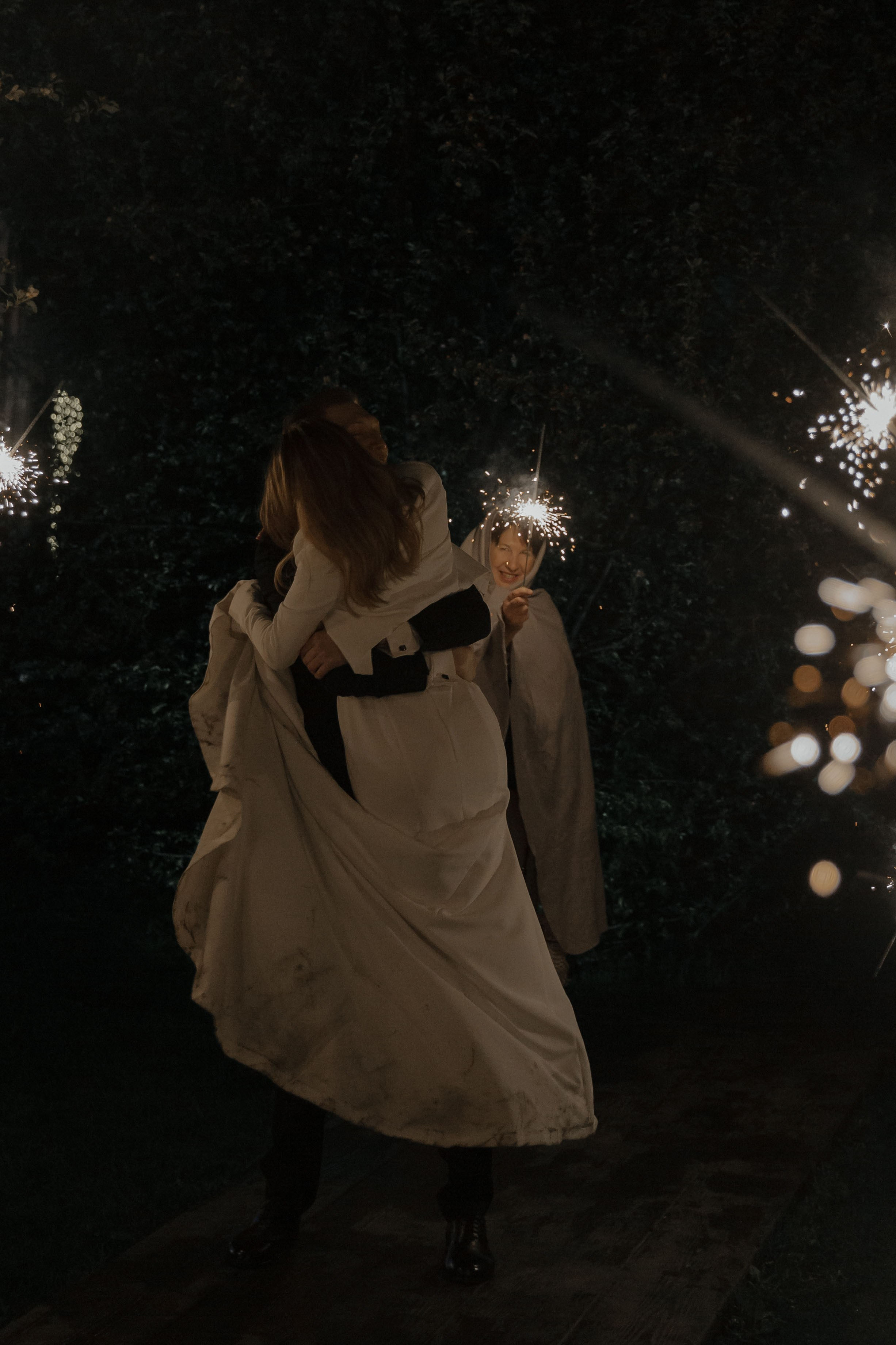 07.05.2024. RETOUCH-HOUSE