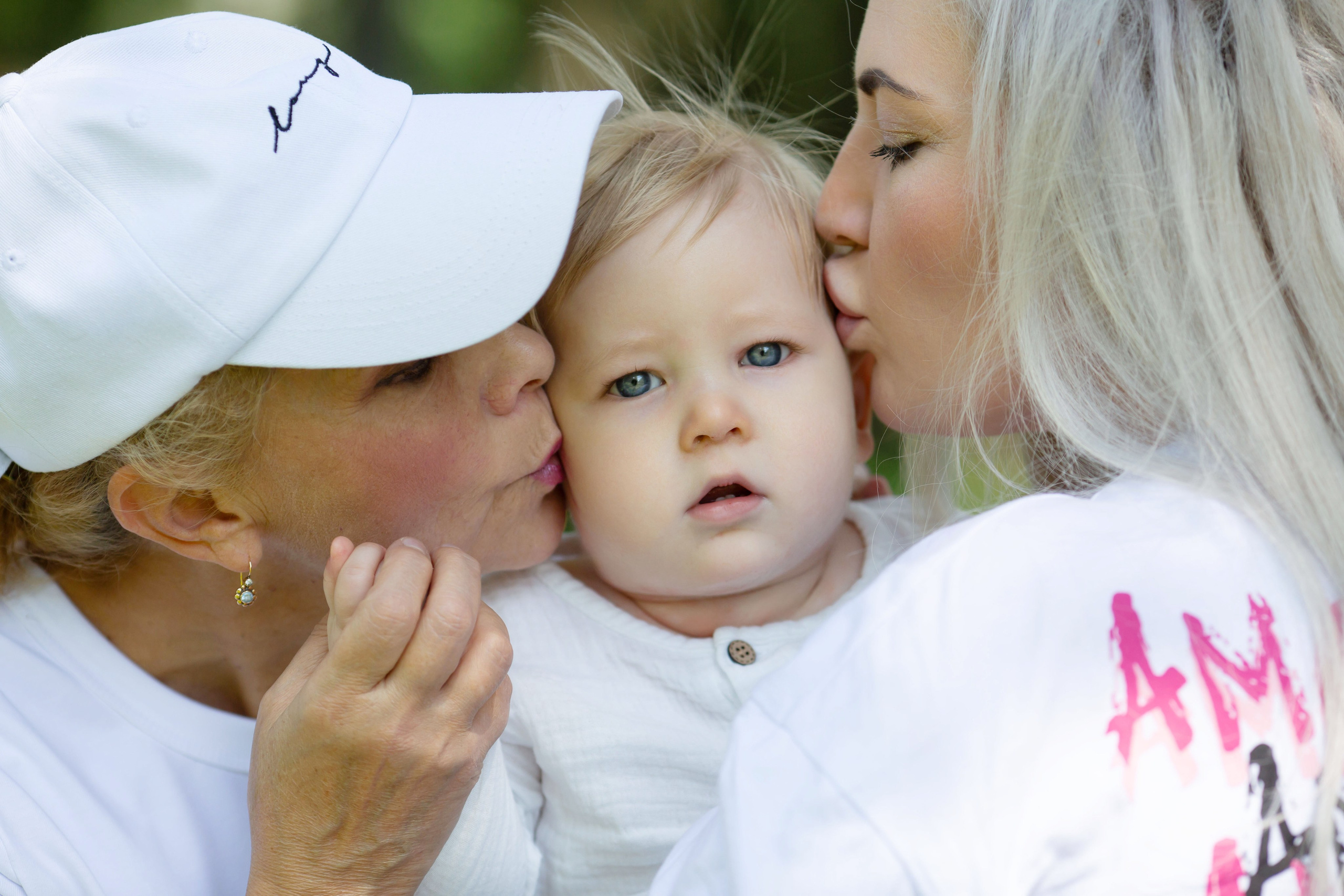 Семейная фотосессия Святослава в парке. Семейный и детский фотограф Анна Петракова