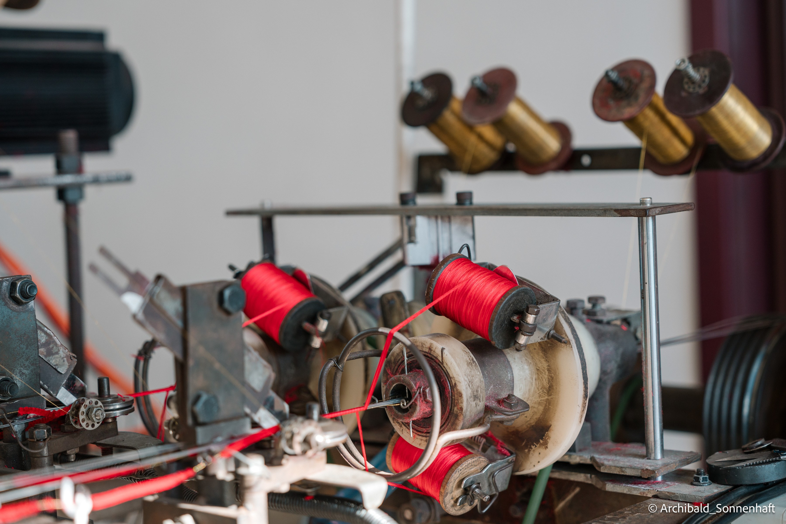 真丝绒绣技艺. Photographer in Guangzhou, China. Archibald Sonnenhaft