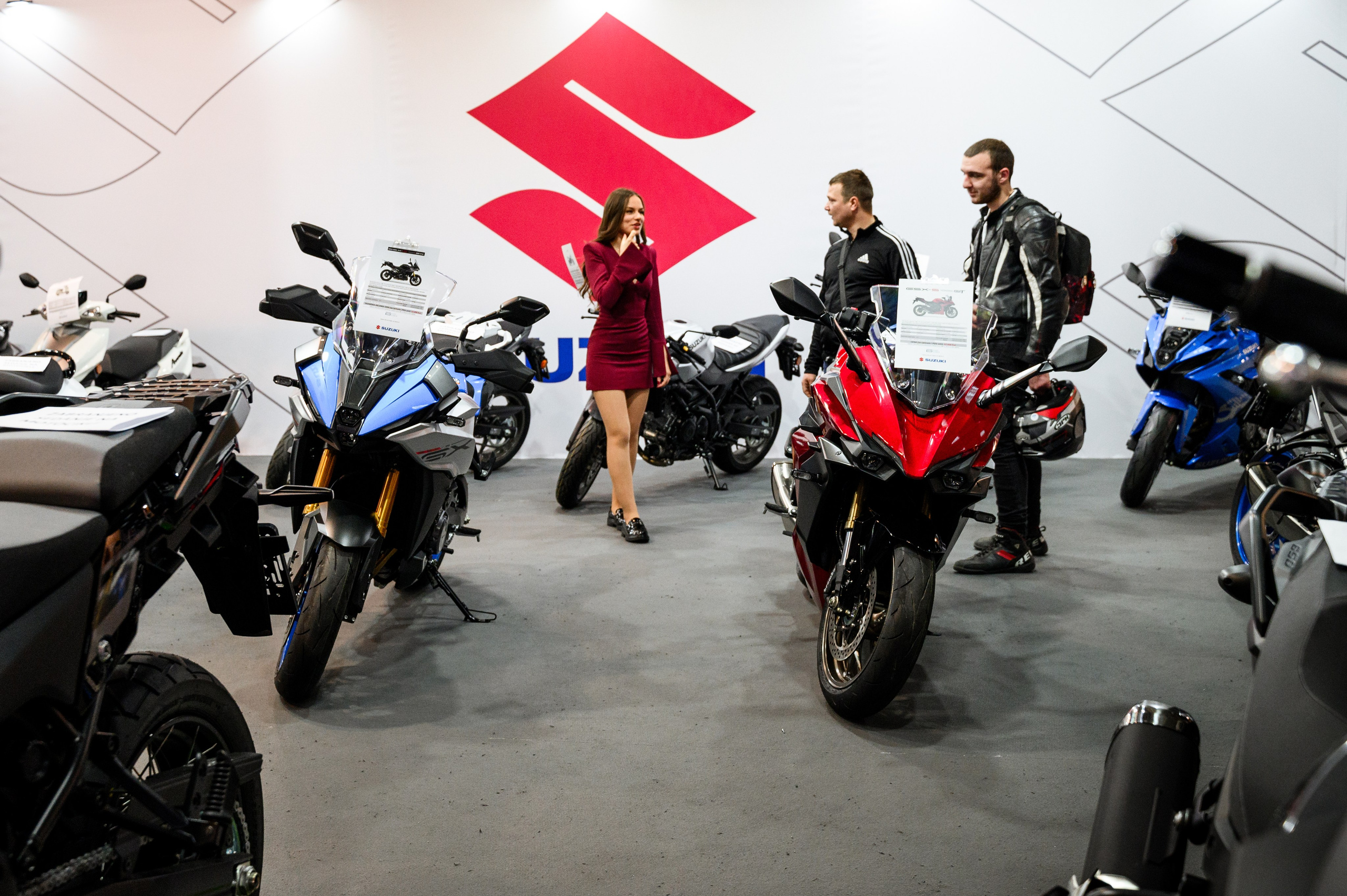 56-й Международный автосалон в Белграде. Елена Чеснокова спортивный фотограф во Владимире и Белграде