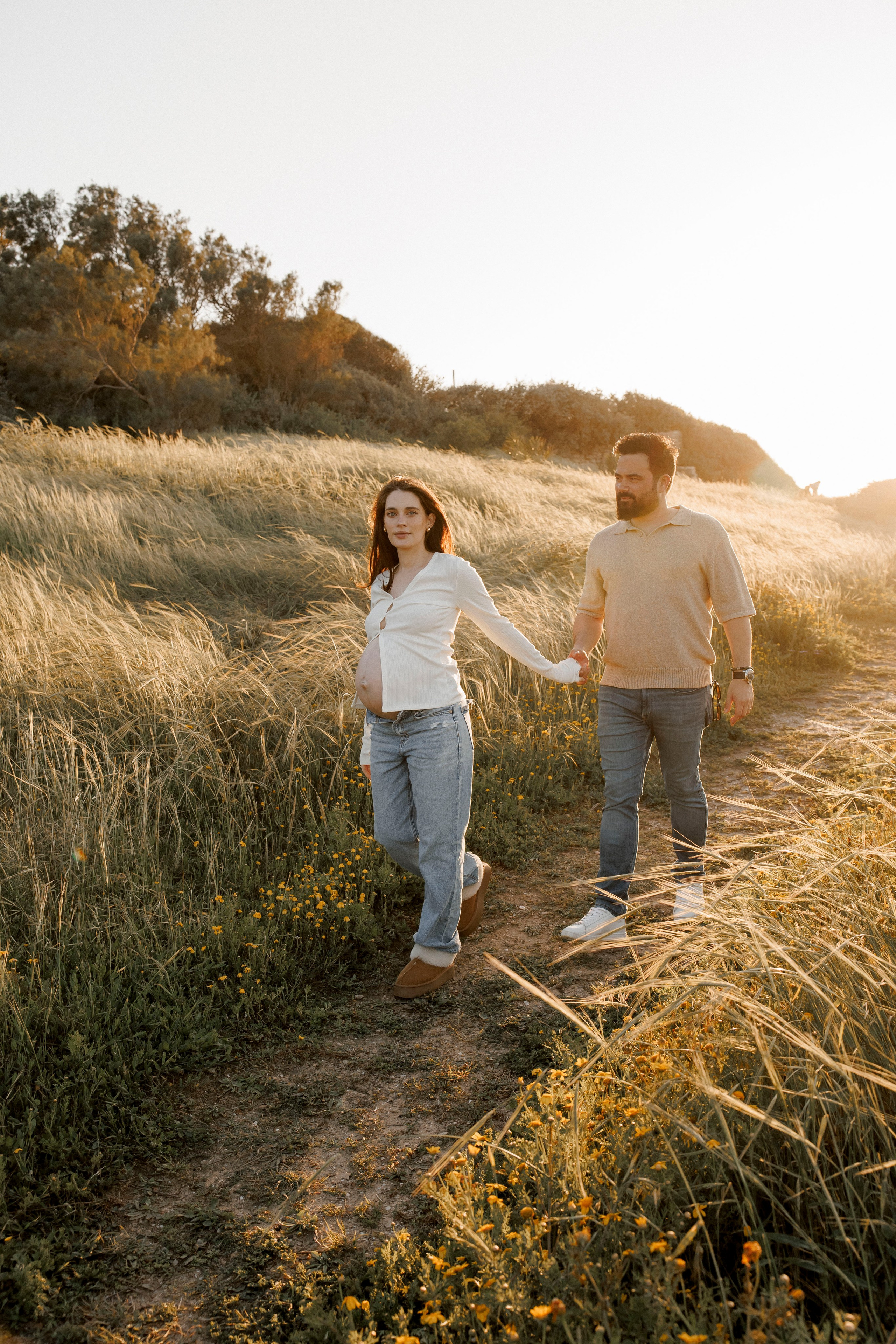 Pregnancy photoshoot (home/park/beach). Главная