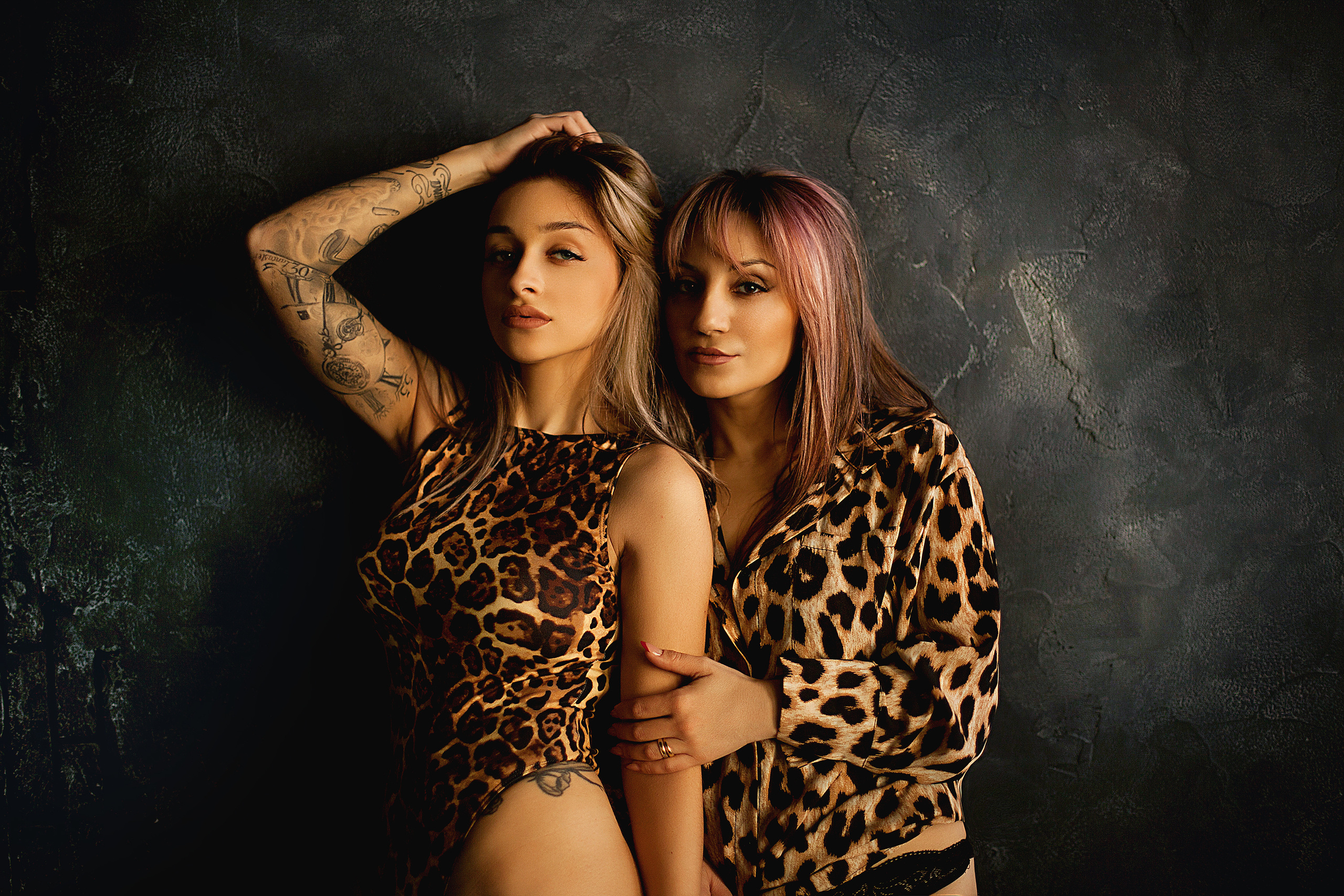 Женская съемка в низком ключе. Темные студии. Фотограф новорожденных и детей до года в Новосибирске Ka