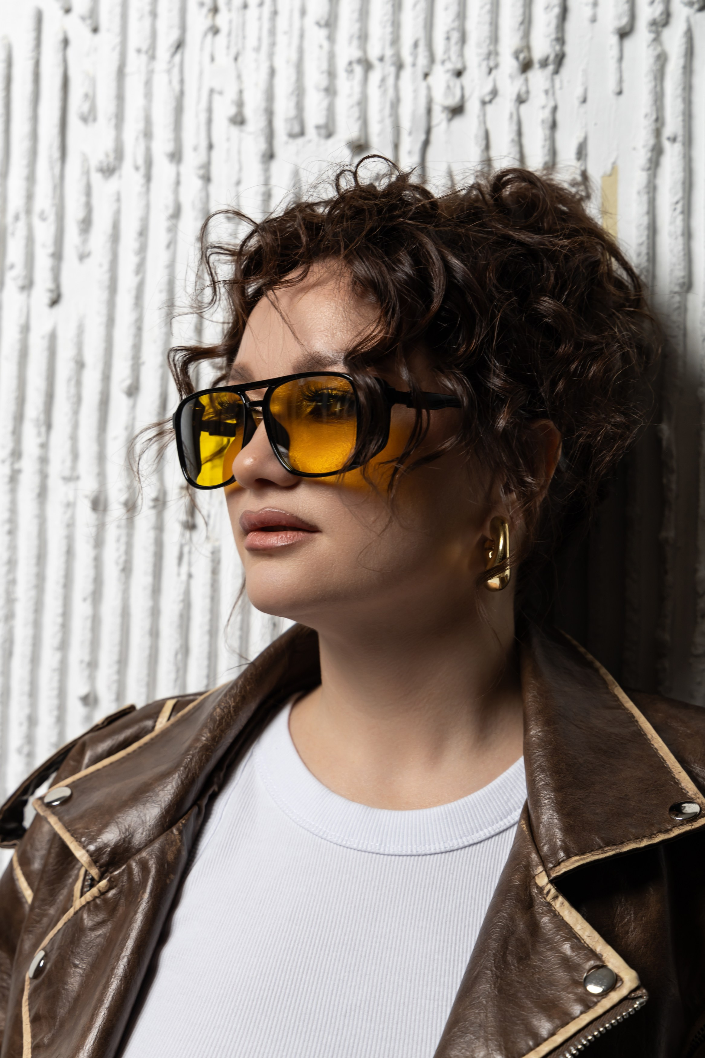 Ольга в фотостудии. Фотограф свадебный, репортажный, индивидуальный, фото для маркетплейсов, брендов, автосалонов