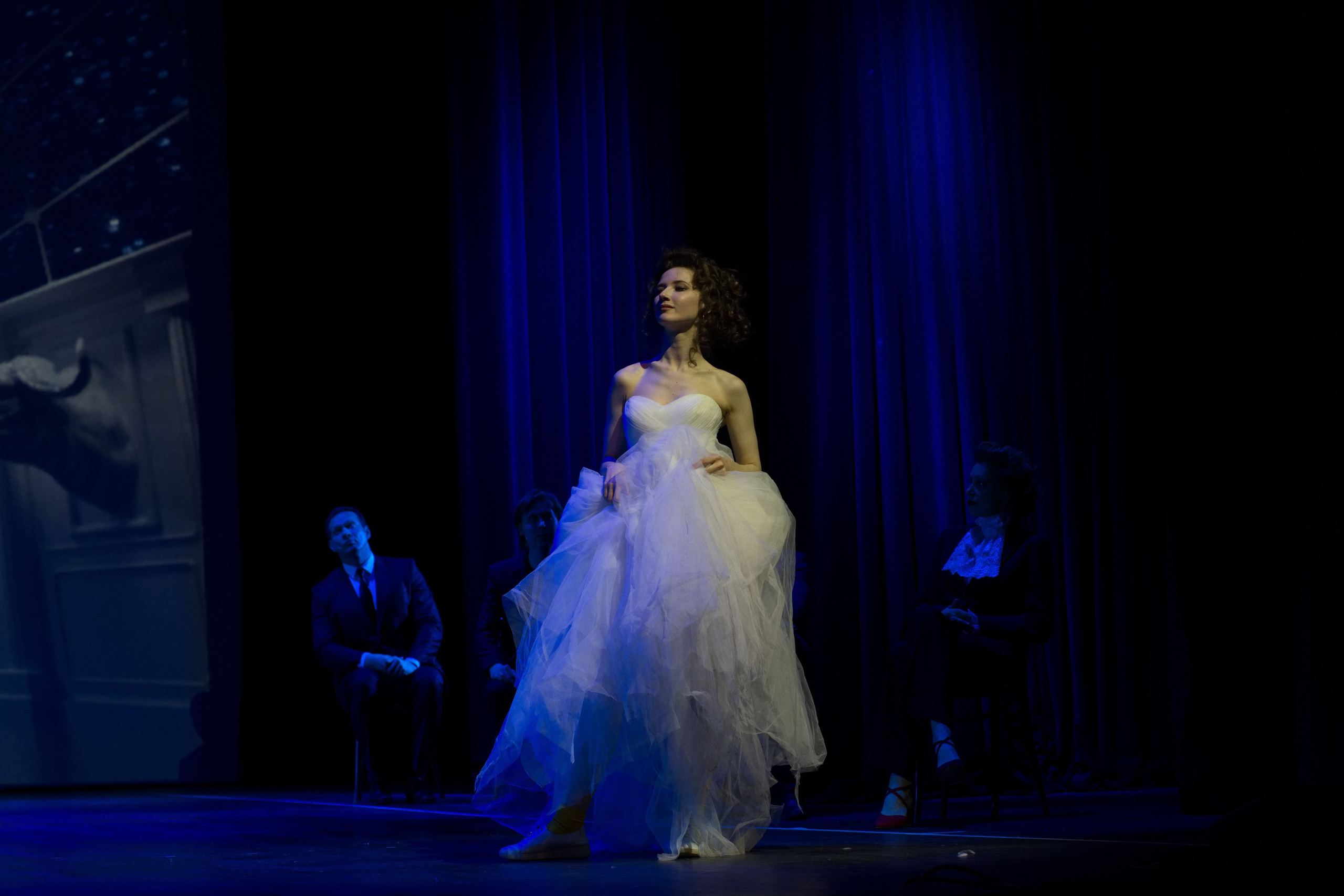 Театр И-Он, Мюнхгаузен. Семейный и детский фотограф Антон Зорин