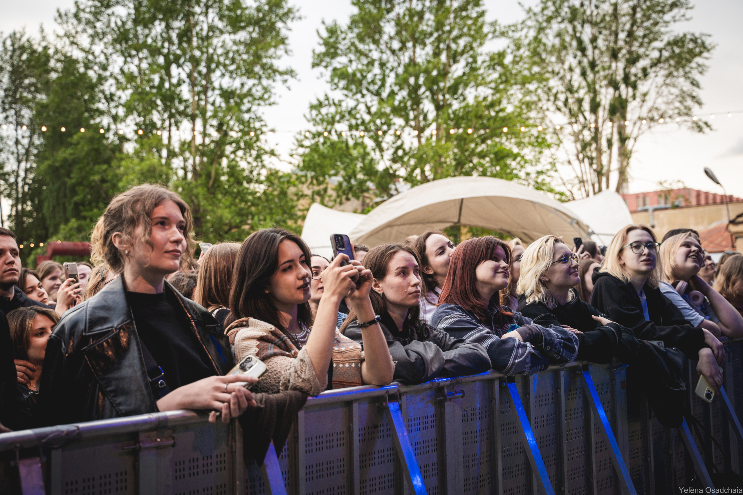 Свидание на Зеленой сцене. Елена Осадчая — фотографирую музыку на сцене и в жизни