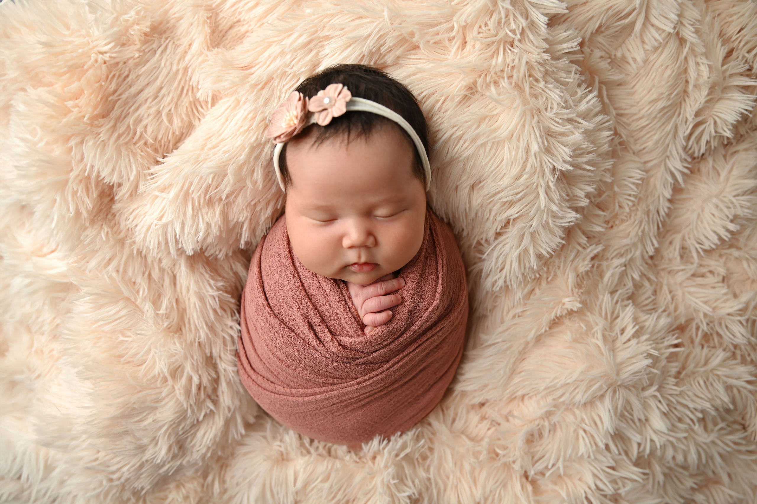 Мариям 17 дней. Фотограф Новорожденных и семейный Элла Огай г. Сатпаев