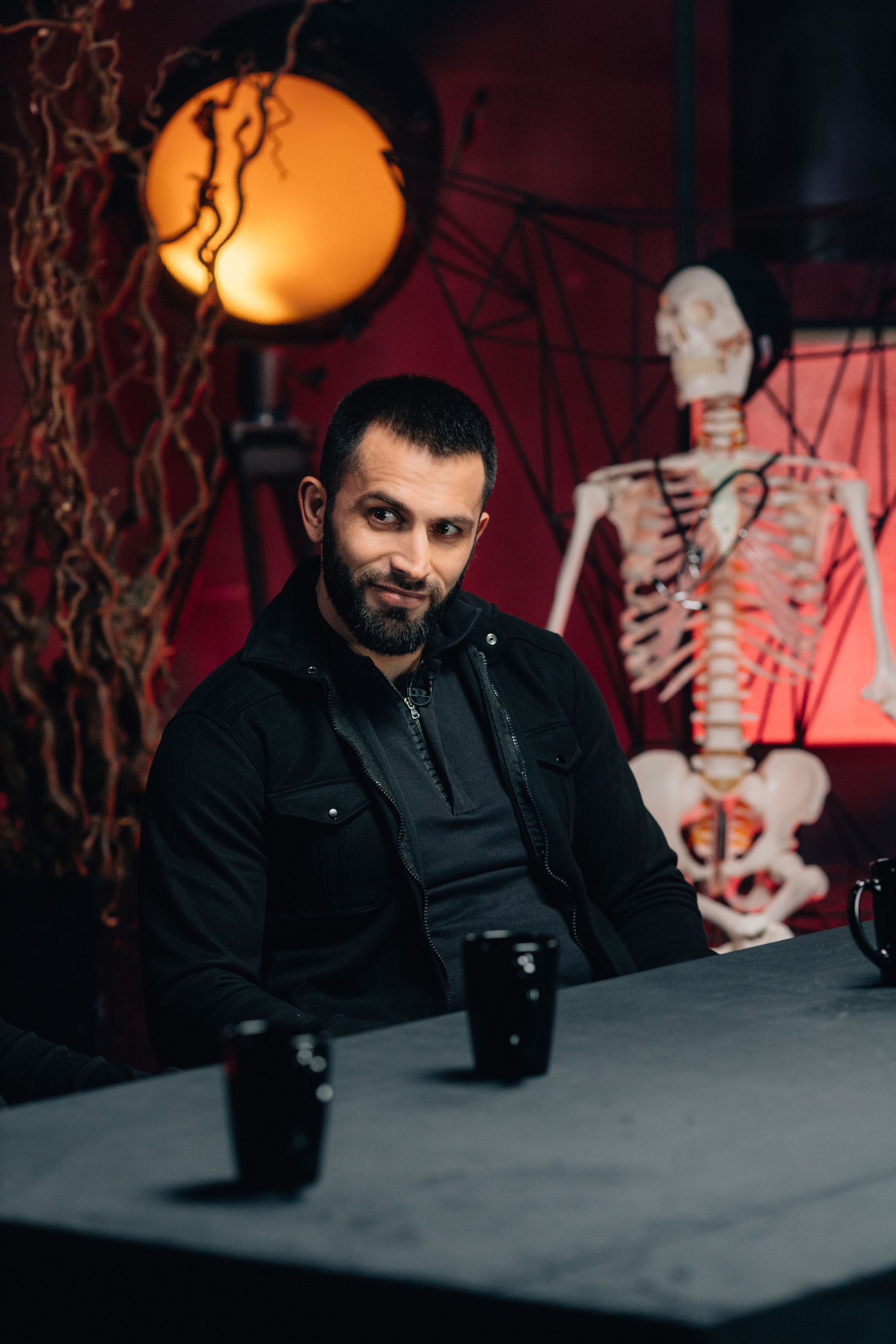 Back stage с ютуб шоу. Свадебный фотограф в Москве Арчылан Николаев