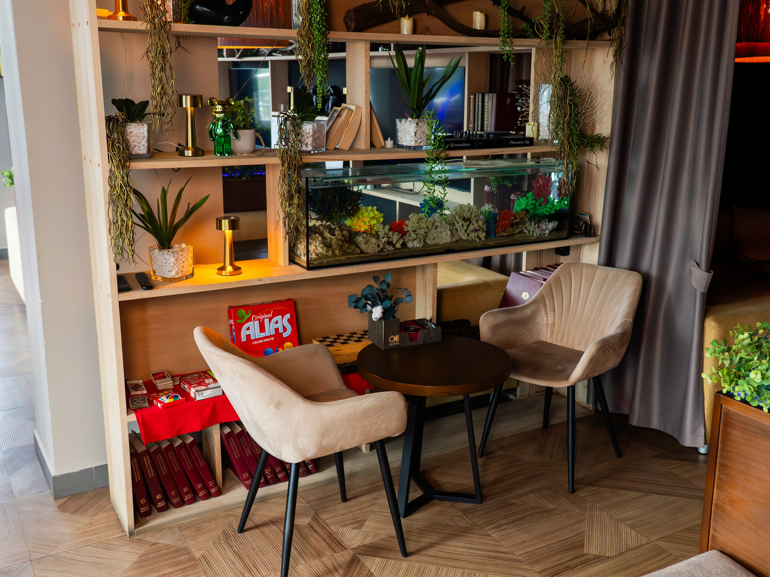 Фотографии заведения One Hookah. JOHNNY SOLOVEV VISION