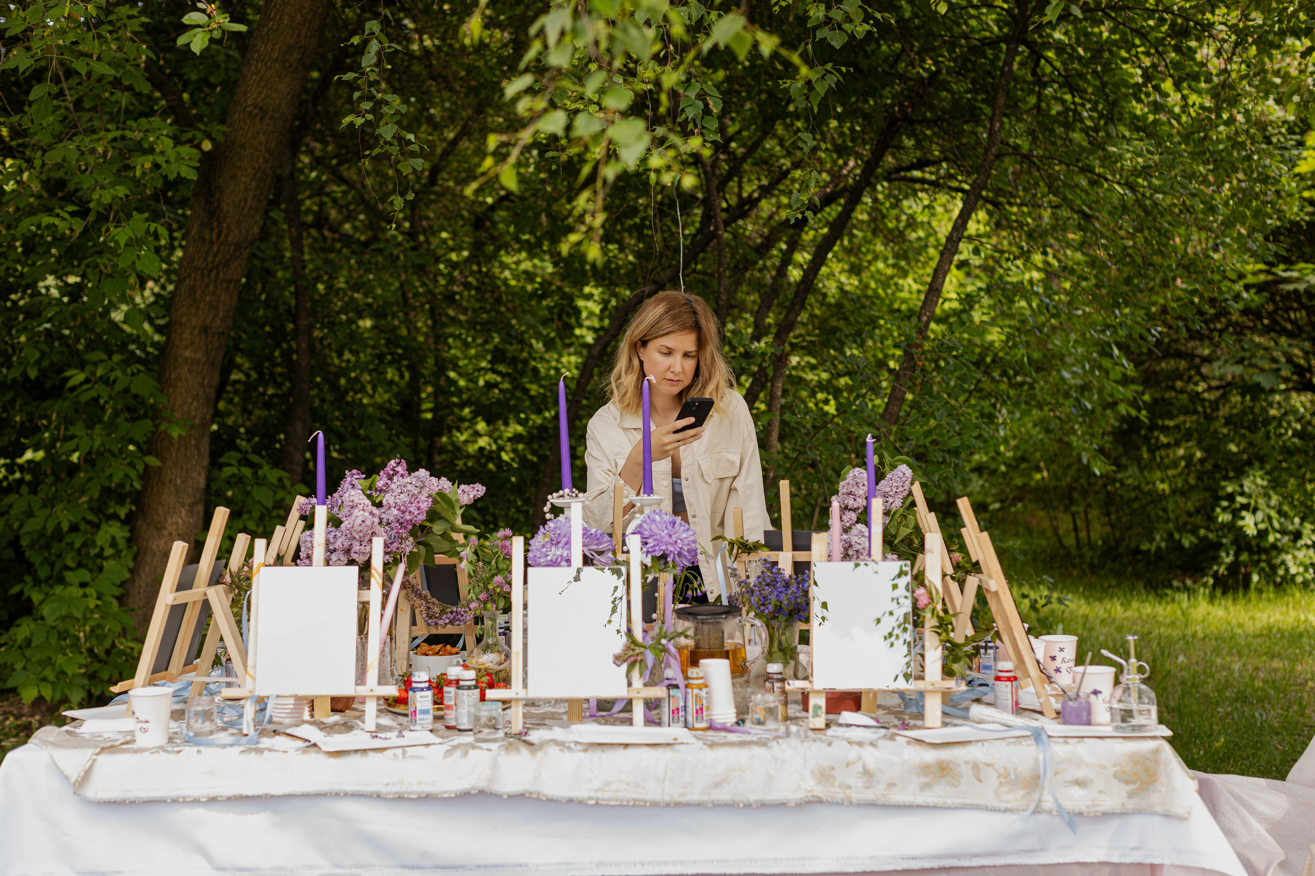 Мк Сирень на зеркале (девичник в парке). Анастасия Ракчеева Художник