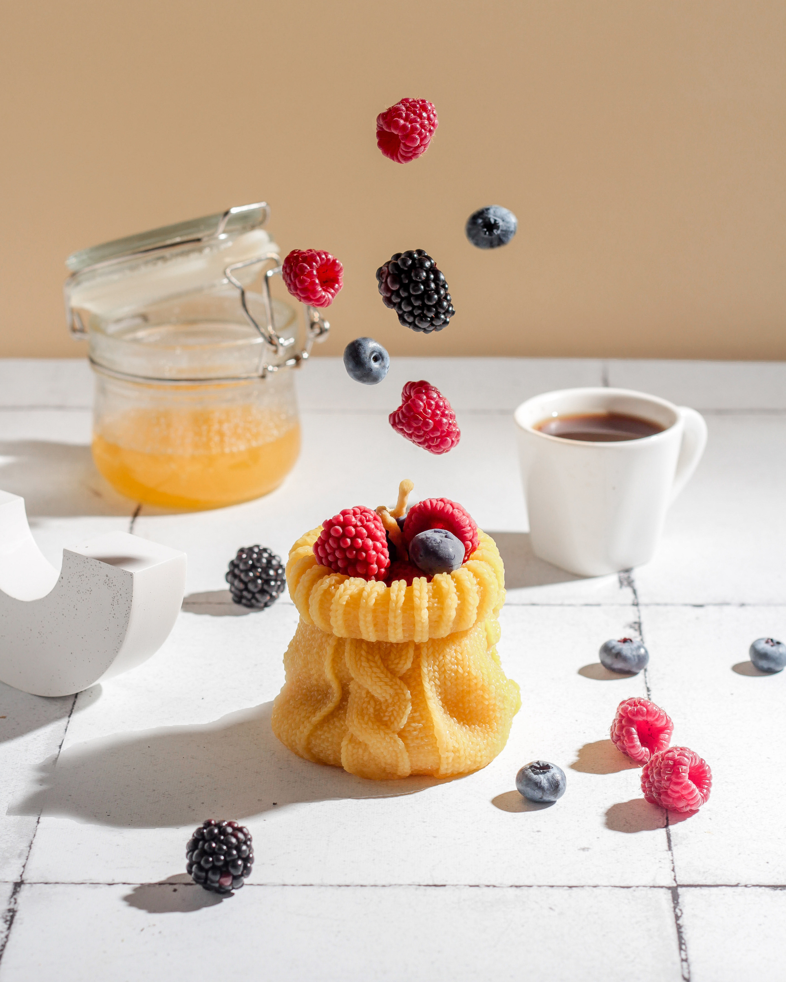 Левитация и спецэффекты. Фудфотограф и предметный фотограф в Москве Ирина Головина