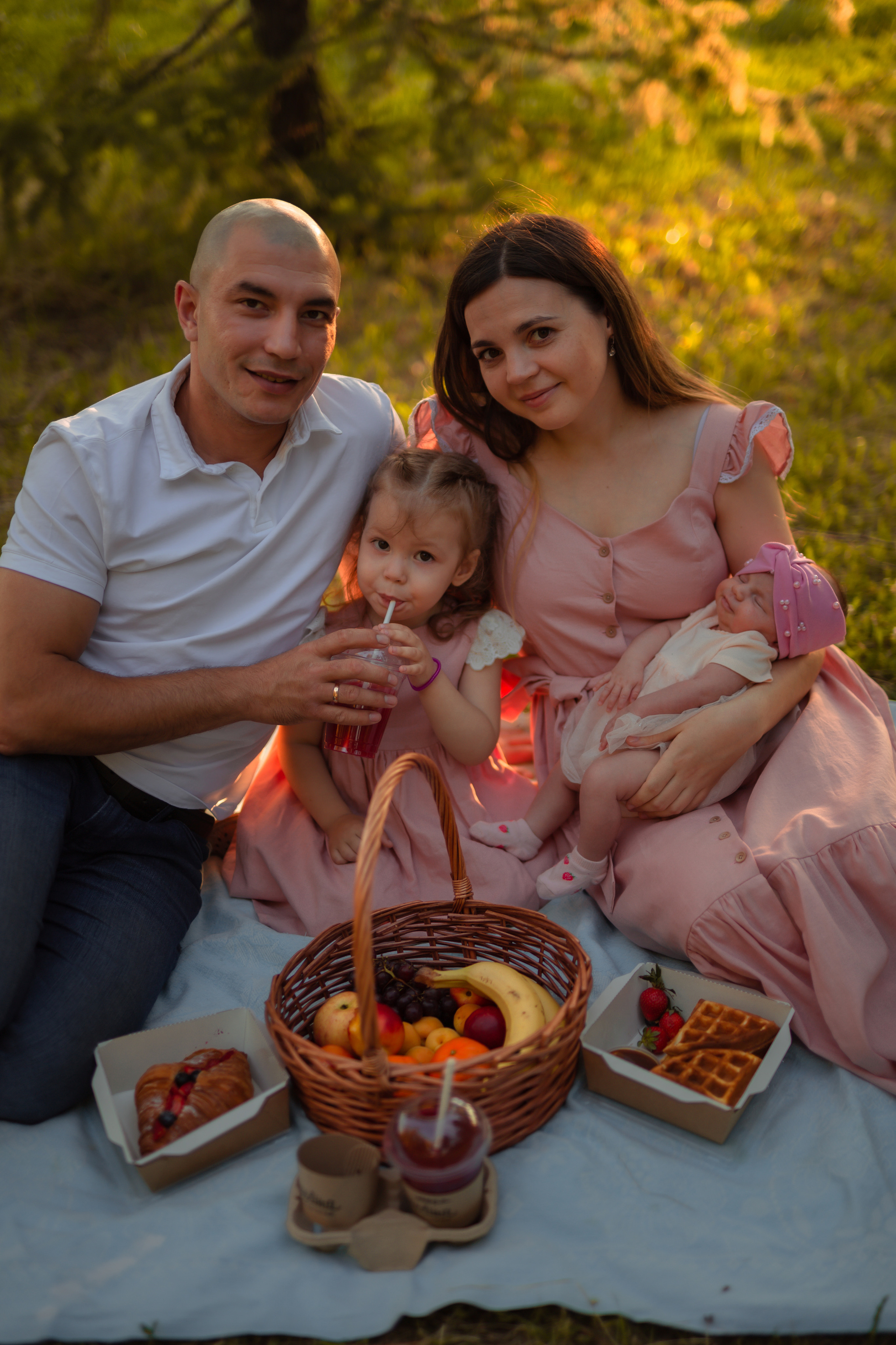 Юля, Тимур, Аделина и Зара. Семейный фотограф в Казани Рузалина Гафурова